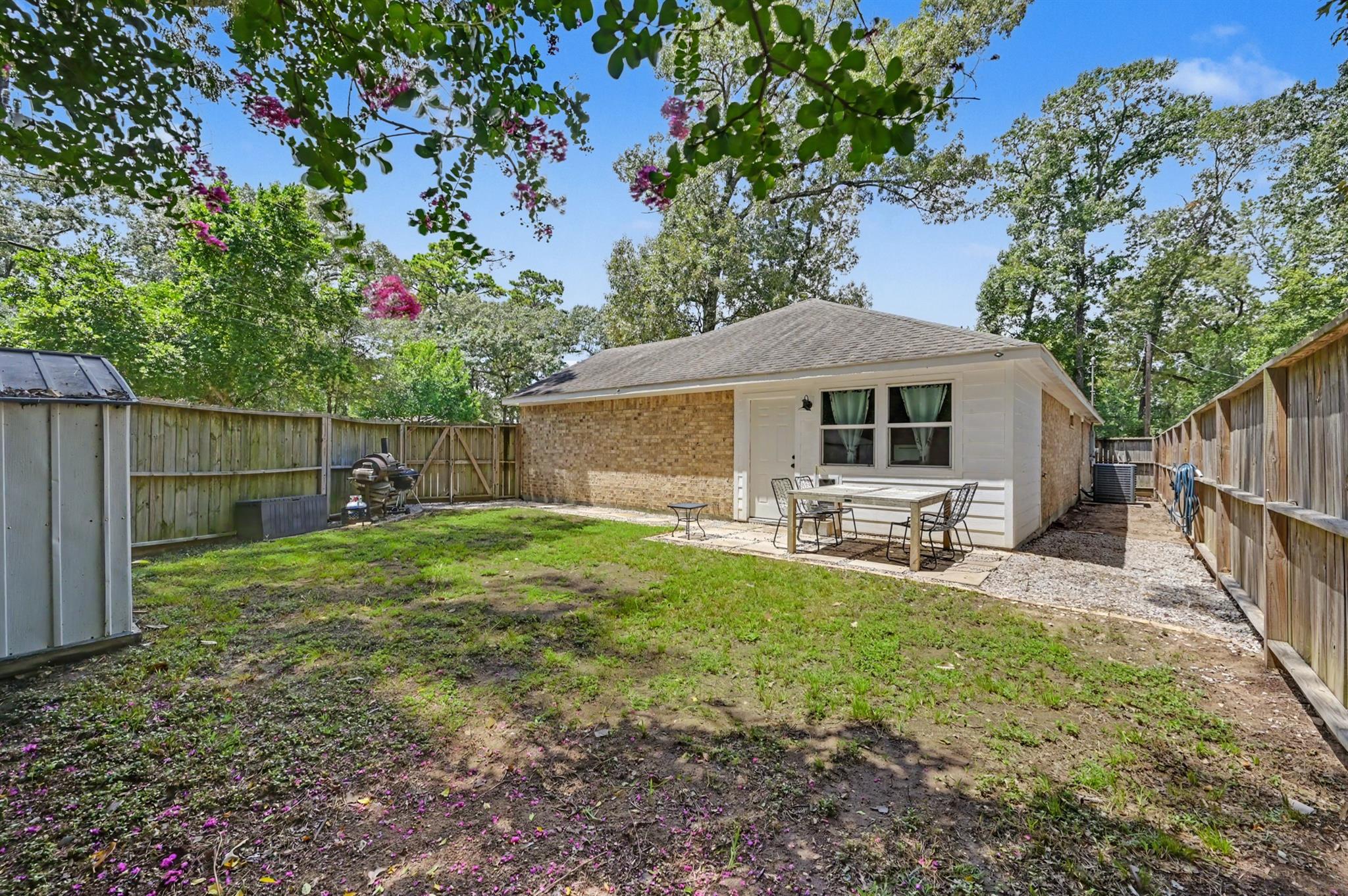 9589 Thousand Oaks Loop