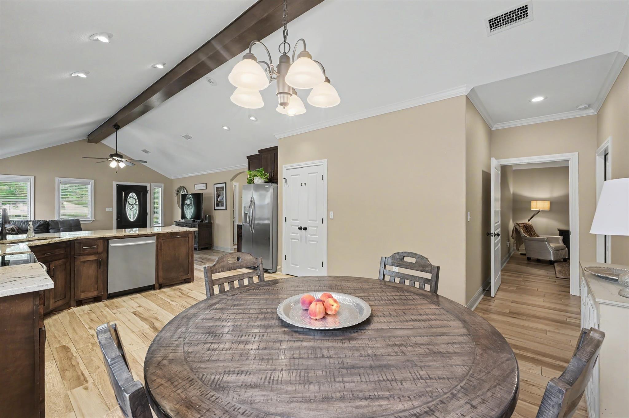 9589 Thousand Oaks Loop