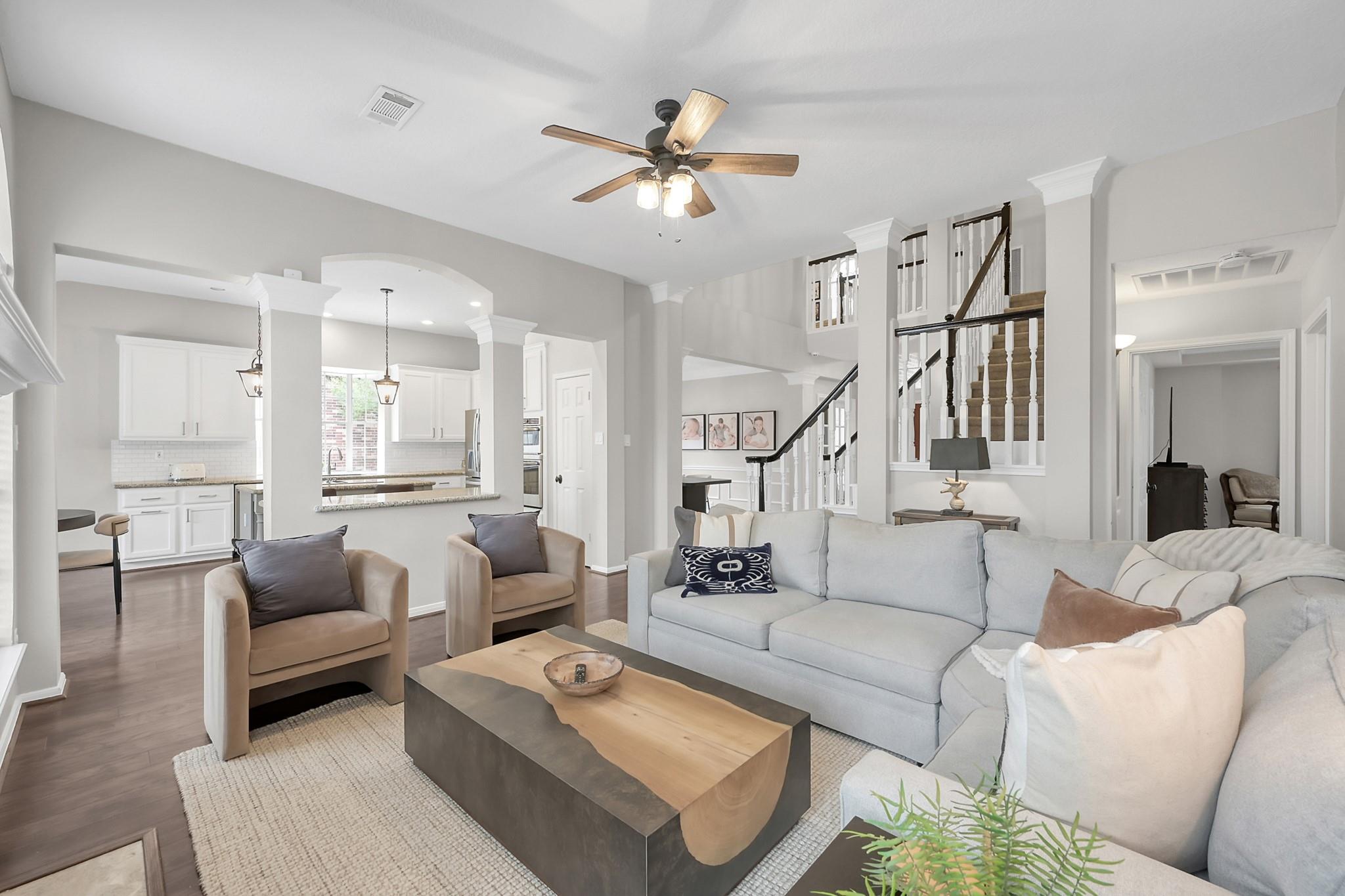 31 E Amberglow Circle