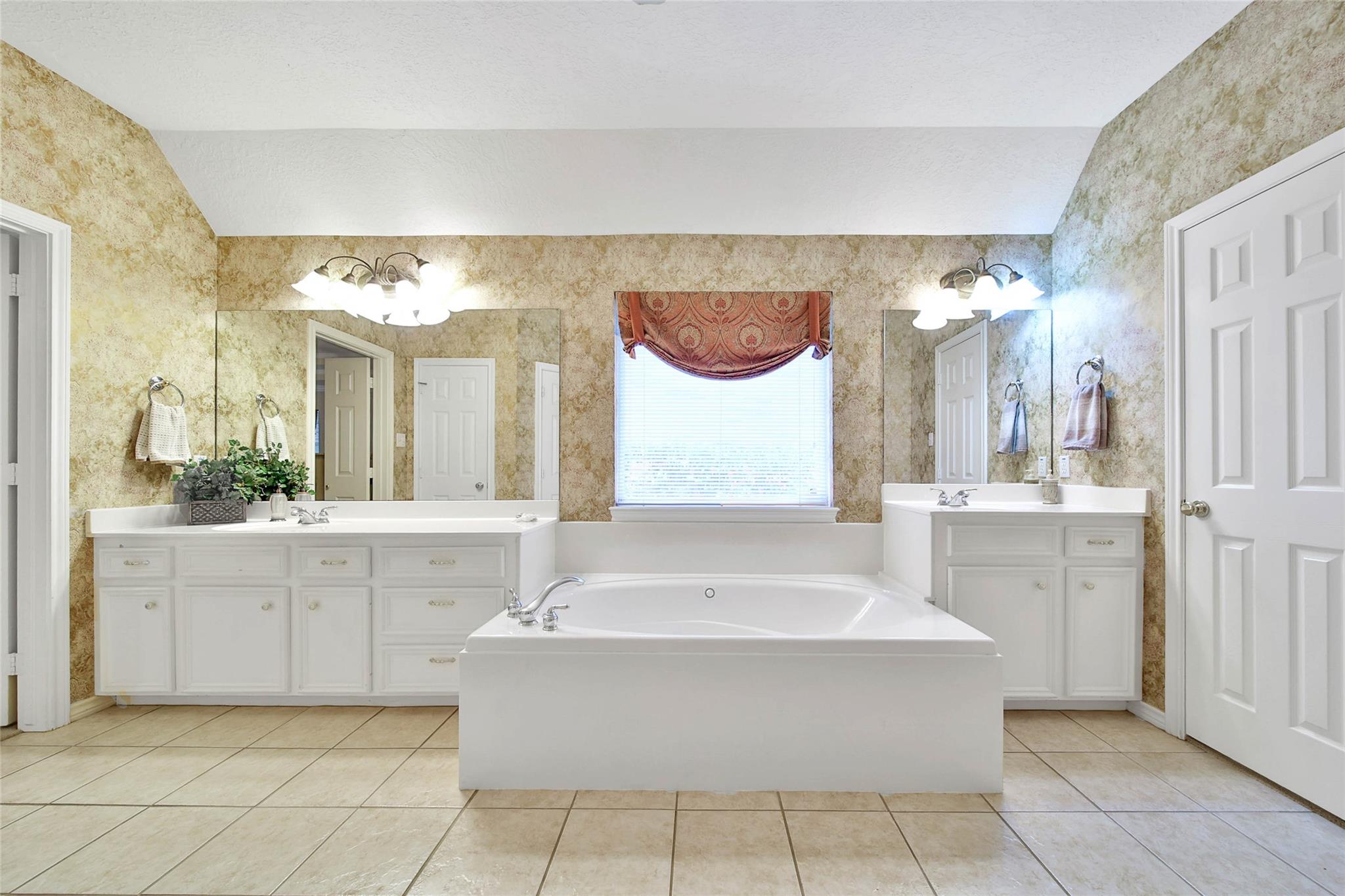 2601 Woods Estates Drive