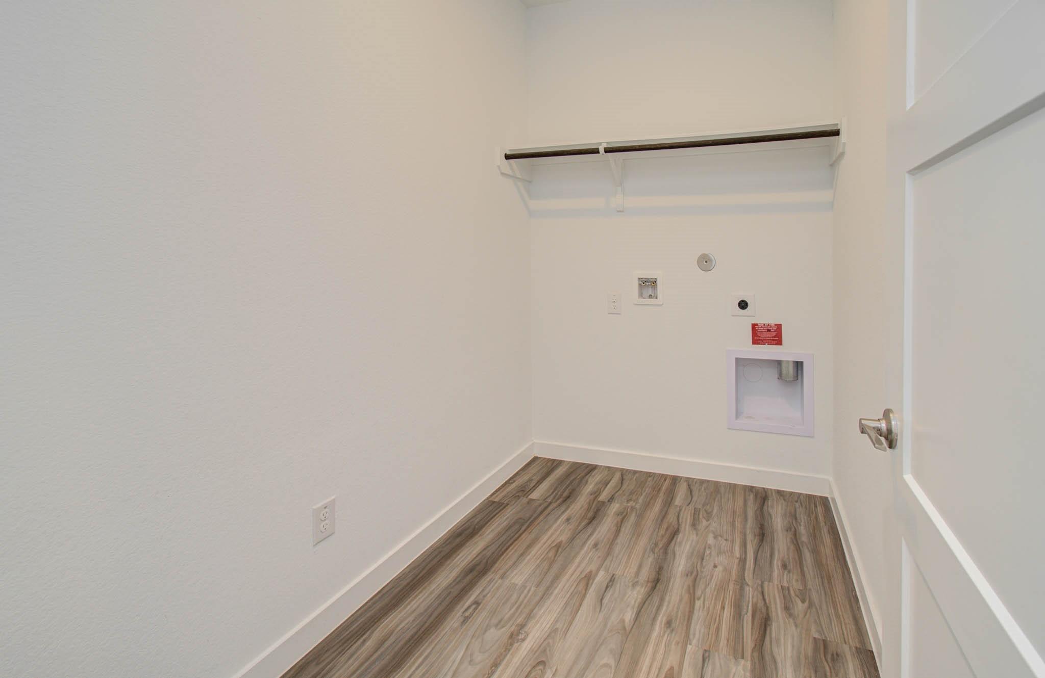 10011 Angelina Woods Lane