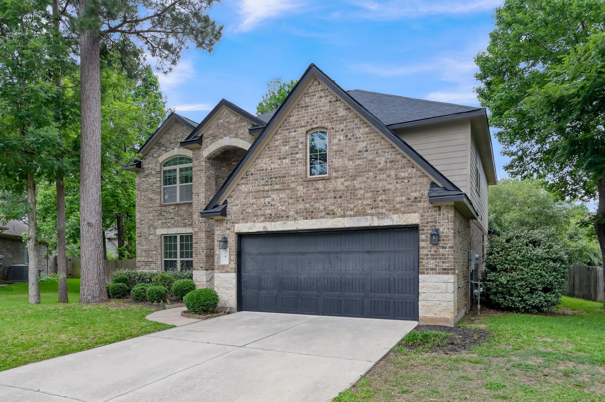 4 Logan Creek Lane