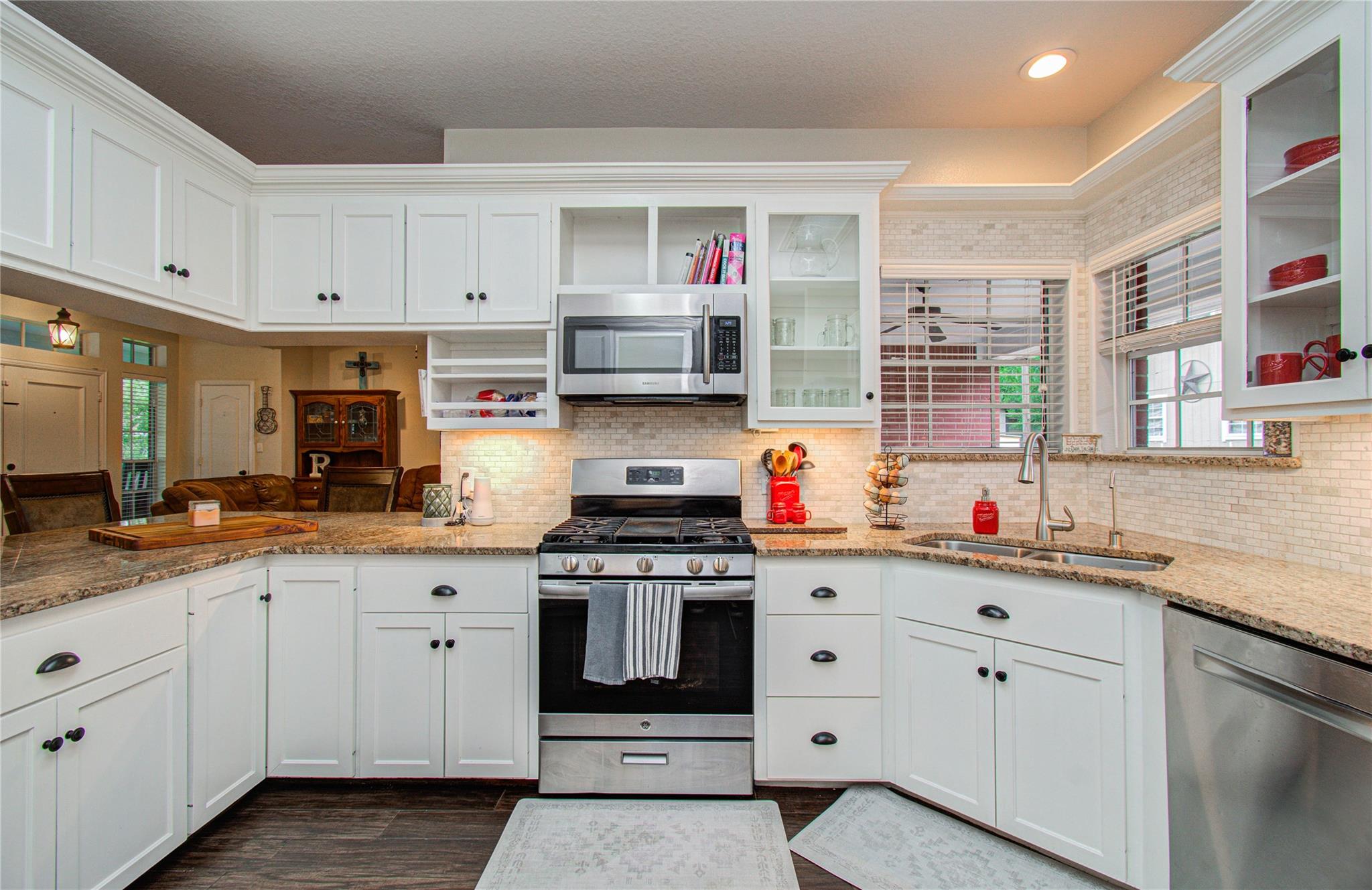 9501 Gene Street