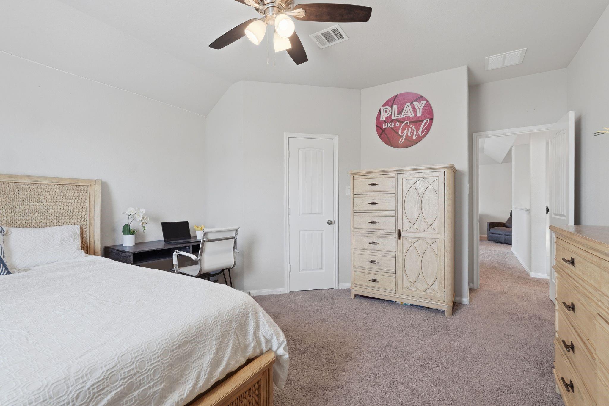 7522 Windsor View Drive