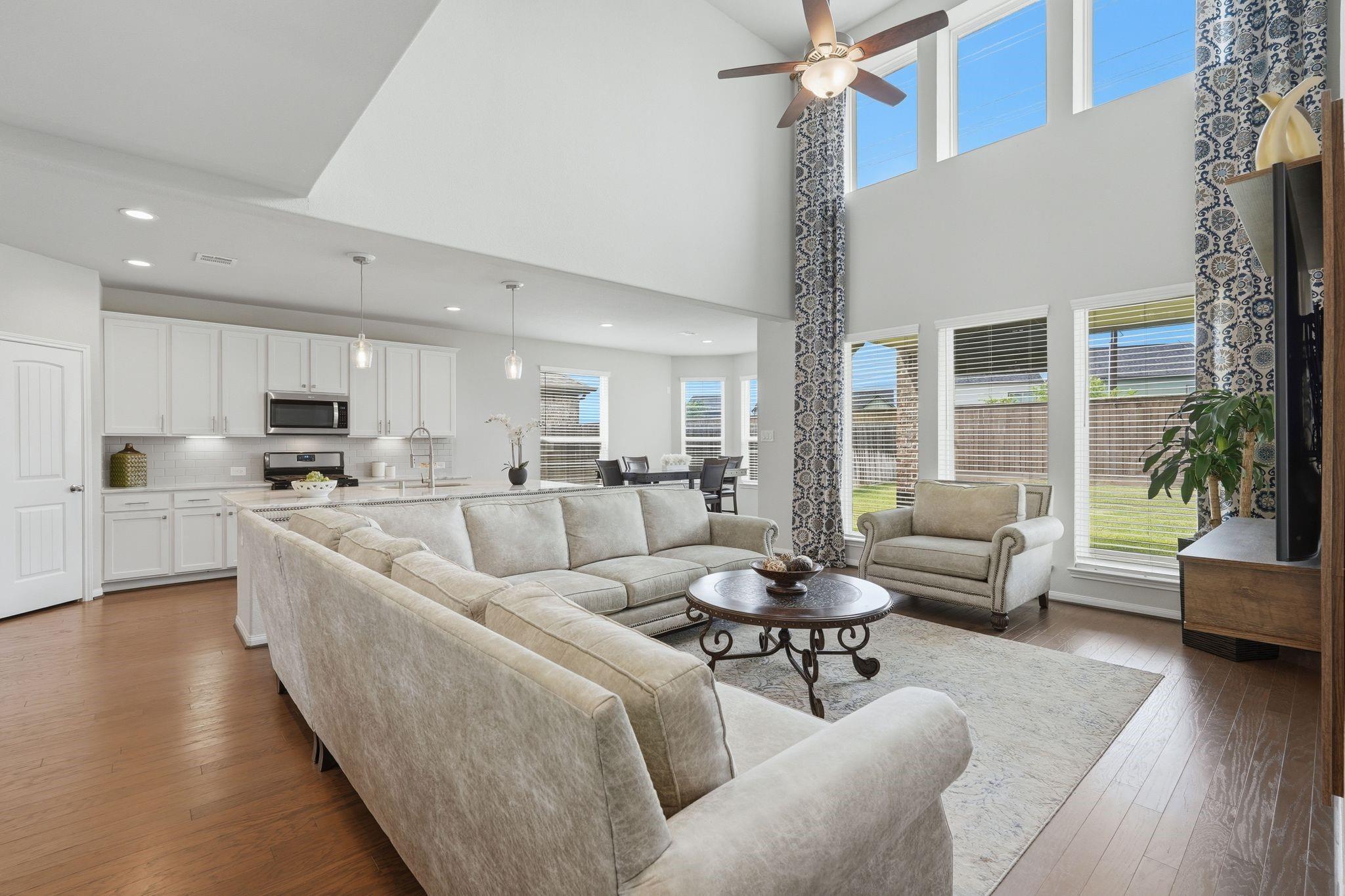 7522 Windsor View Drive