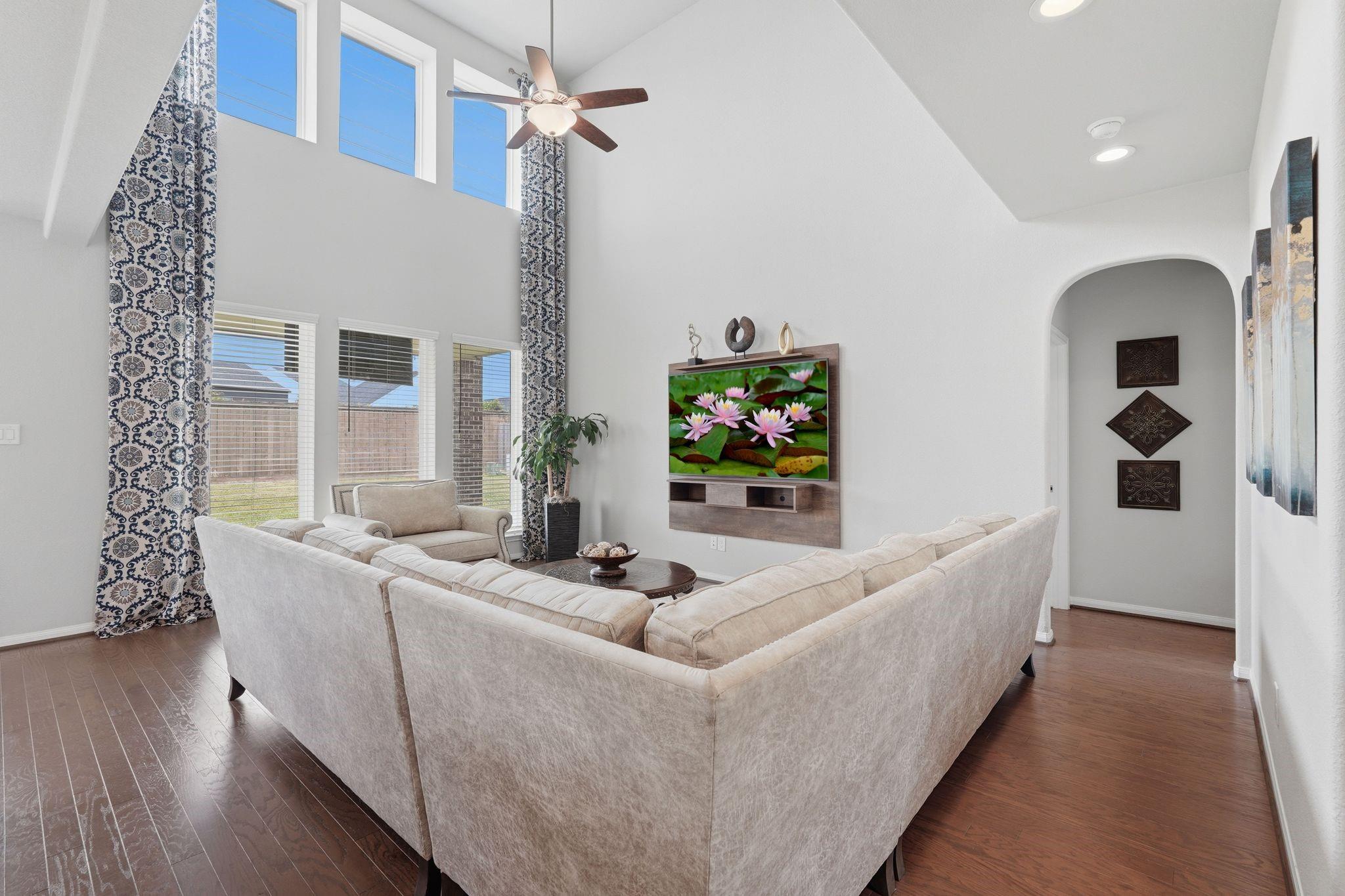 7522 Windsor View Drive