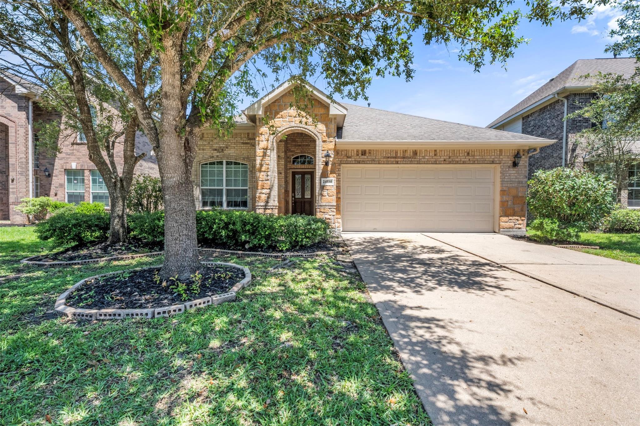24534 Sawgrass Meadow Lane