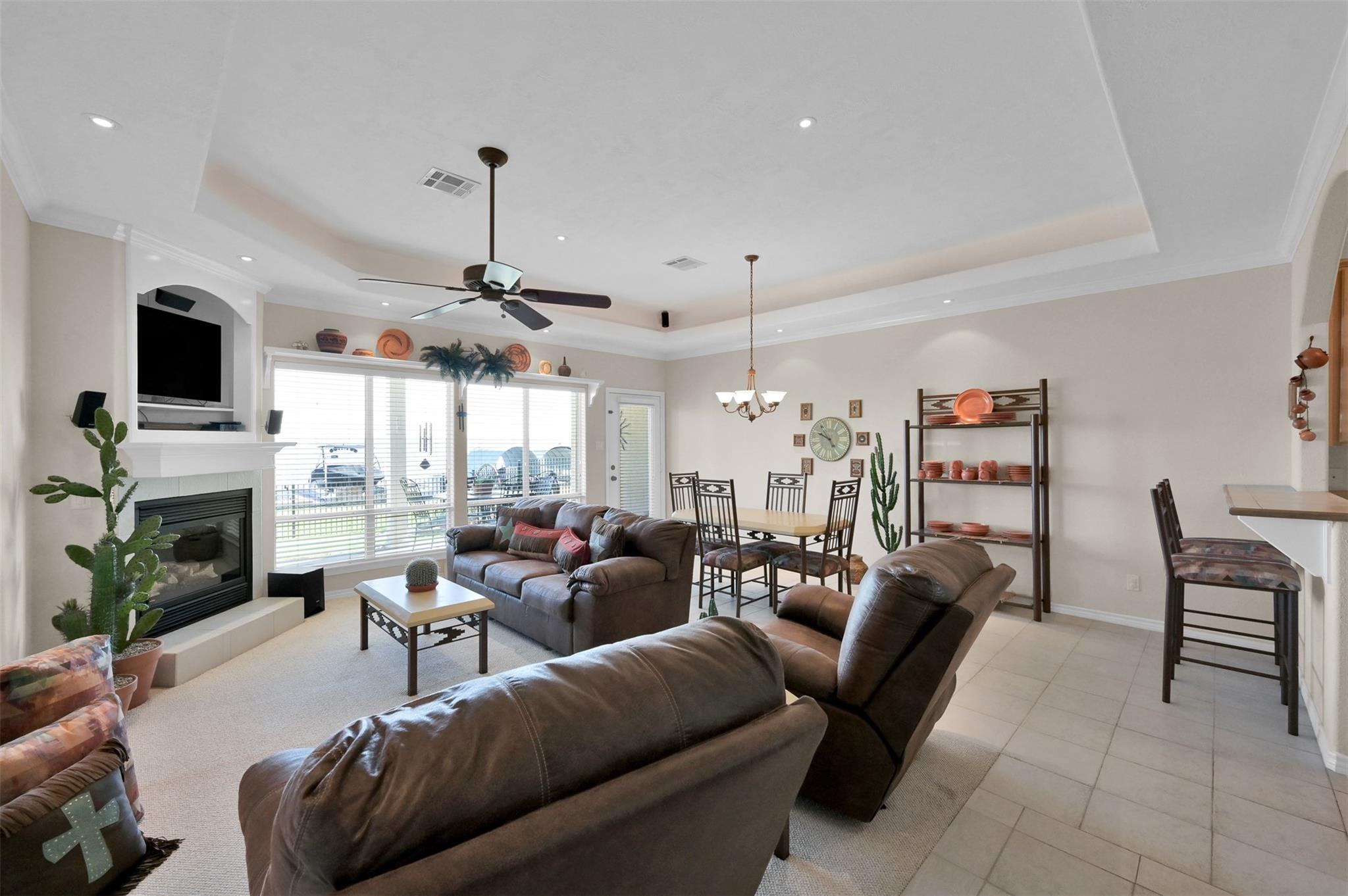 15 Regency Point