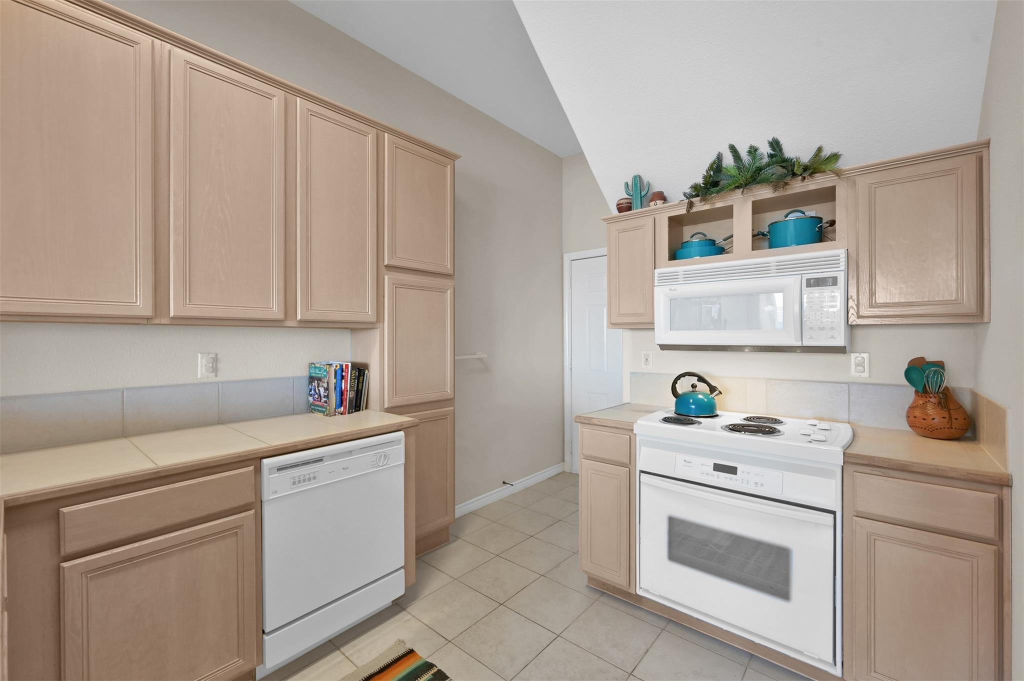 15 Regency Point