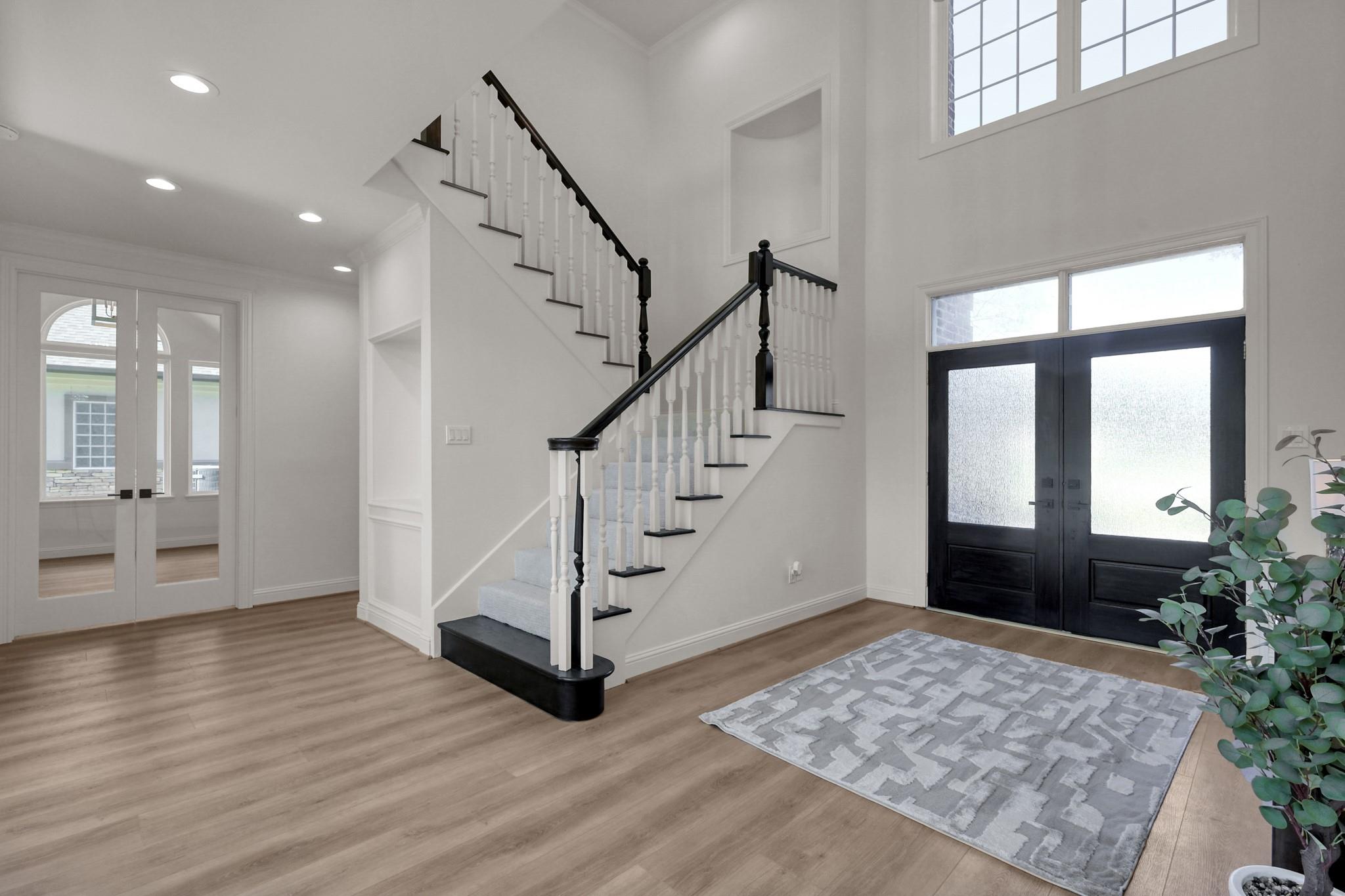 131 Monterrey Road E