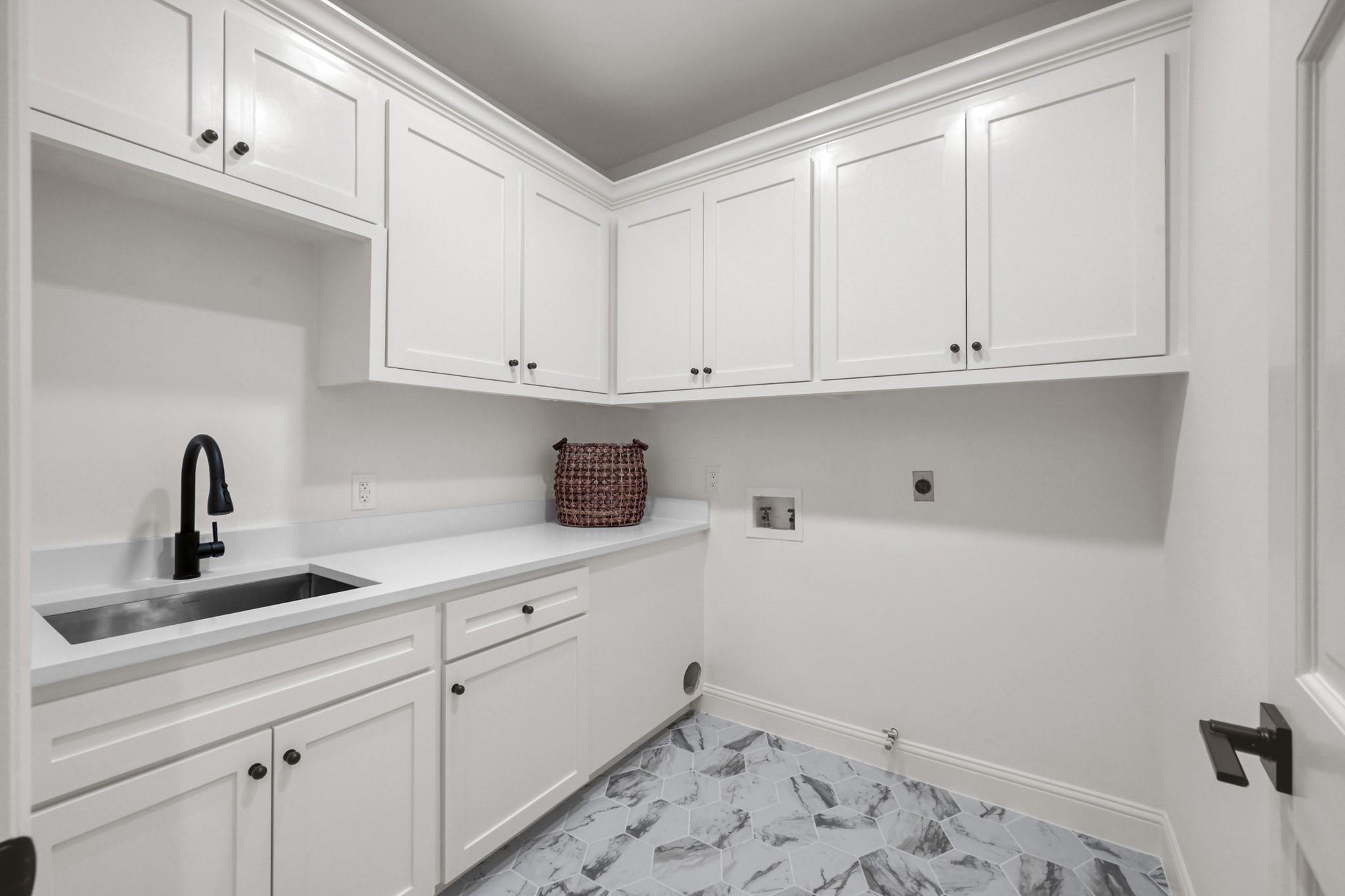 131 Monterrey Road E