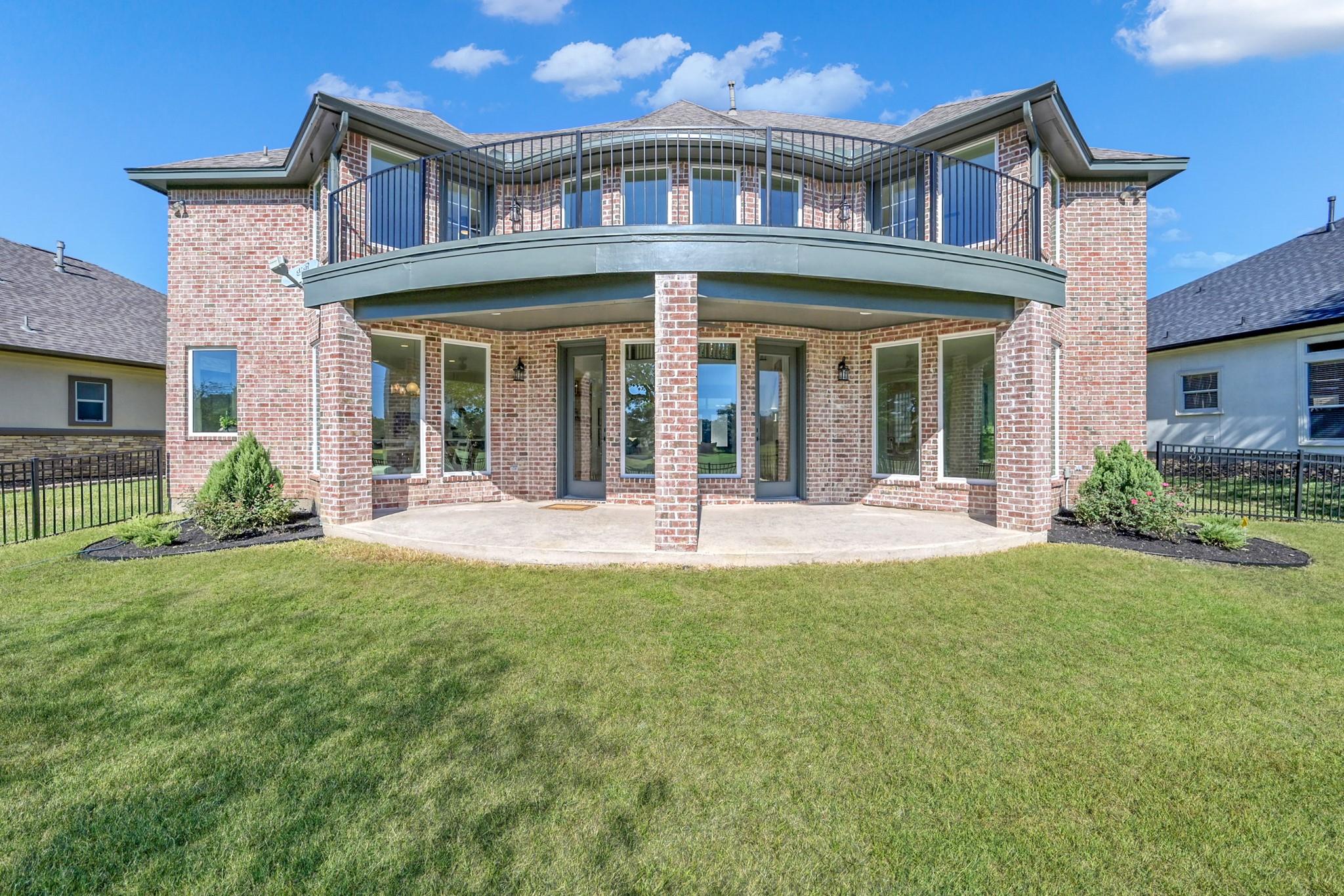 131 Monterrey Road E