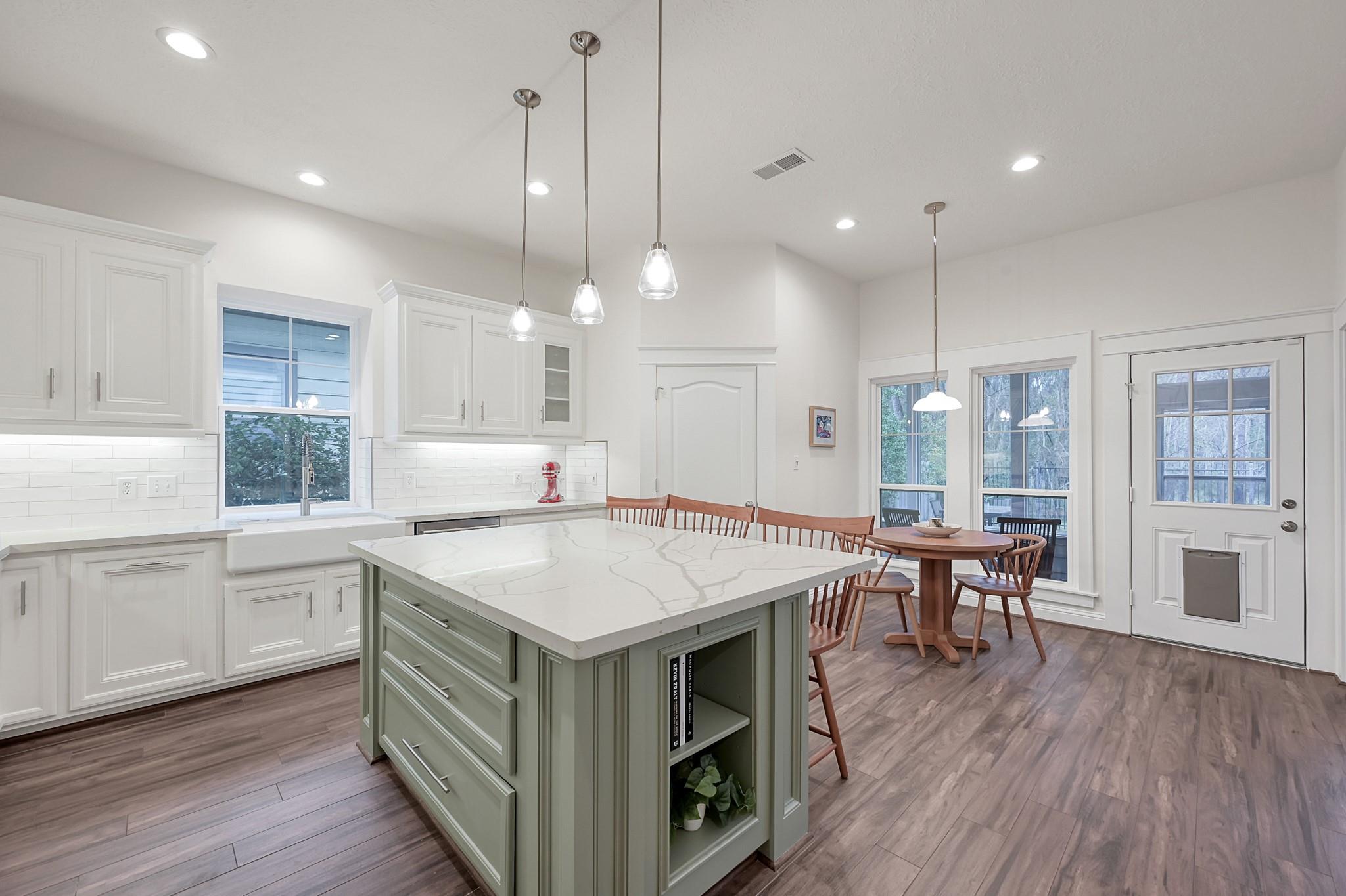 198 Lattice Gate Street