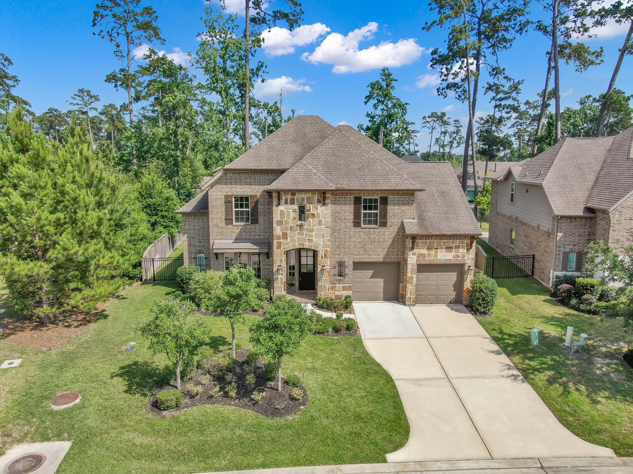 503 Woodsy Pine Court