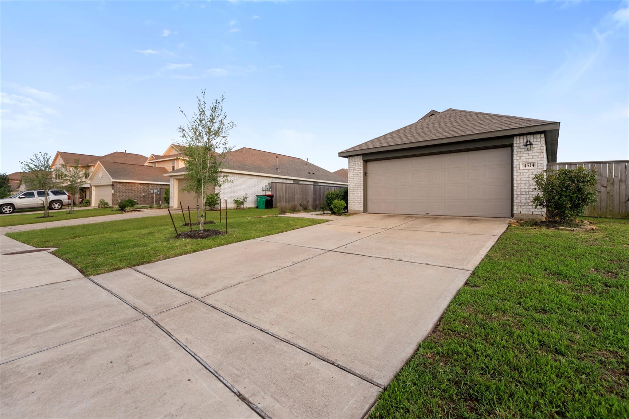 14534 Broadbury Pond Road