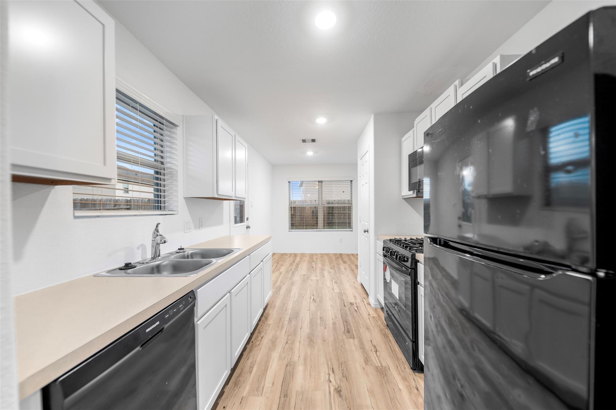 14534 Broadbury Pond Road