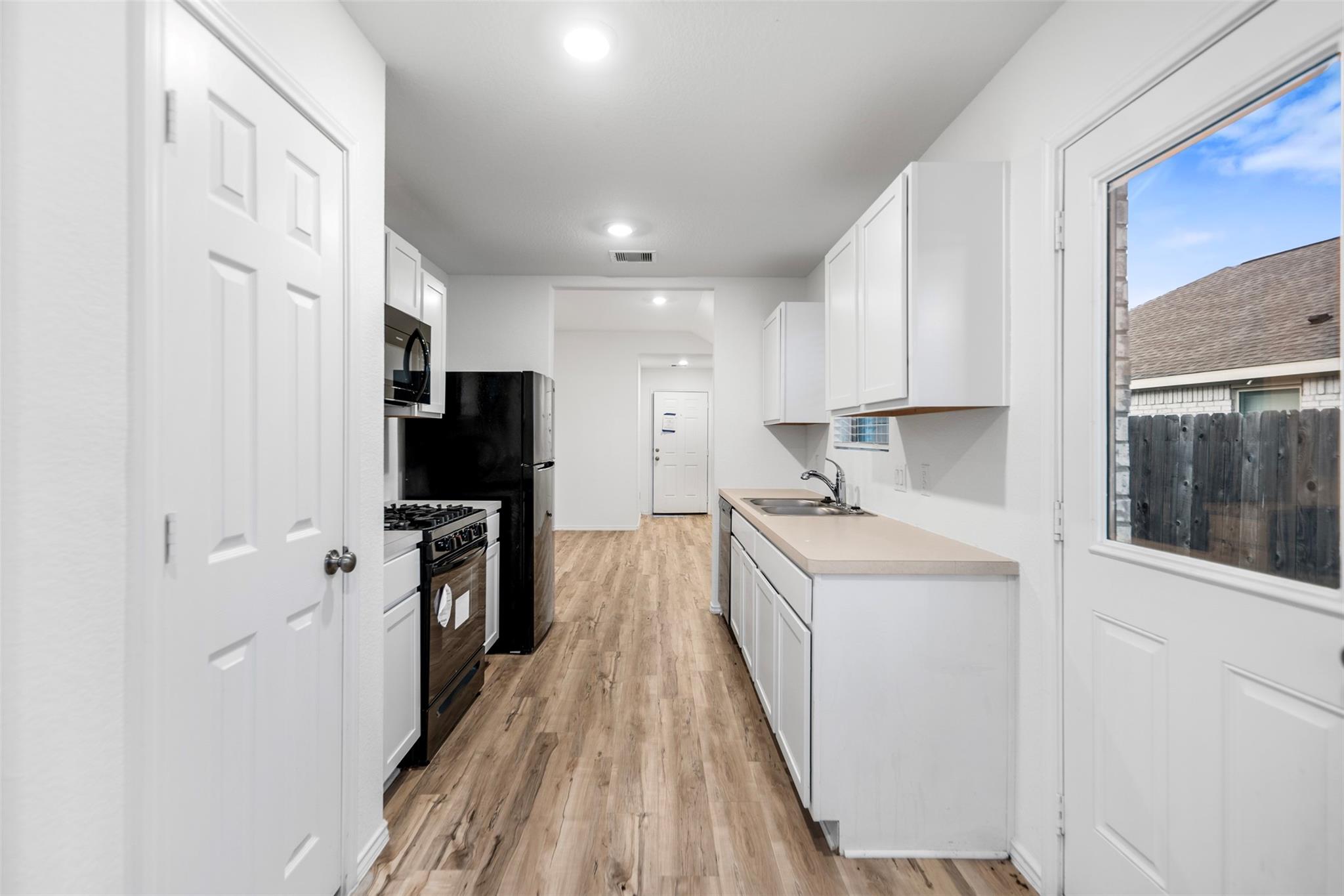14534 Broadbury Pond Road