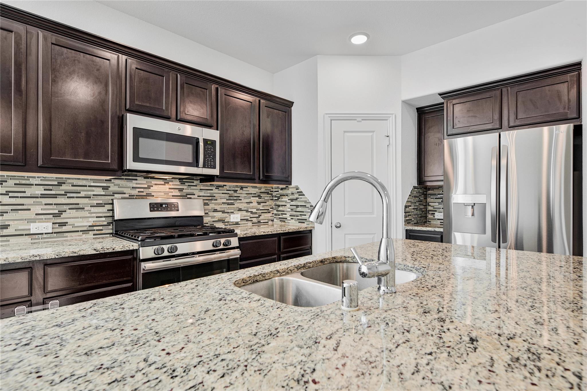 3020 Wedgewood Bay Court