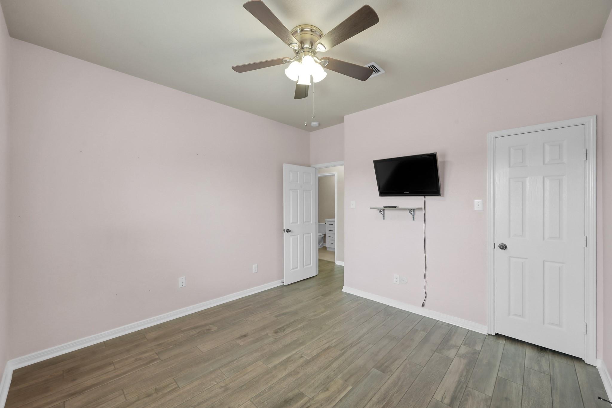 23302 E Pine Ivy Lane