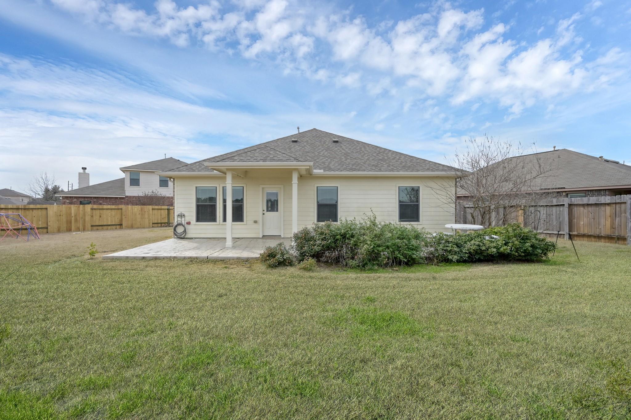 23302 E Pine Ivy Lane