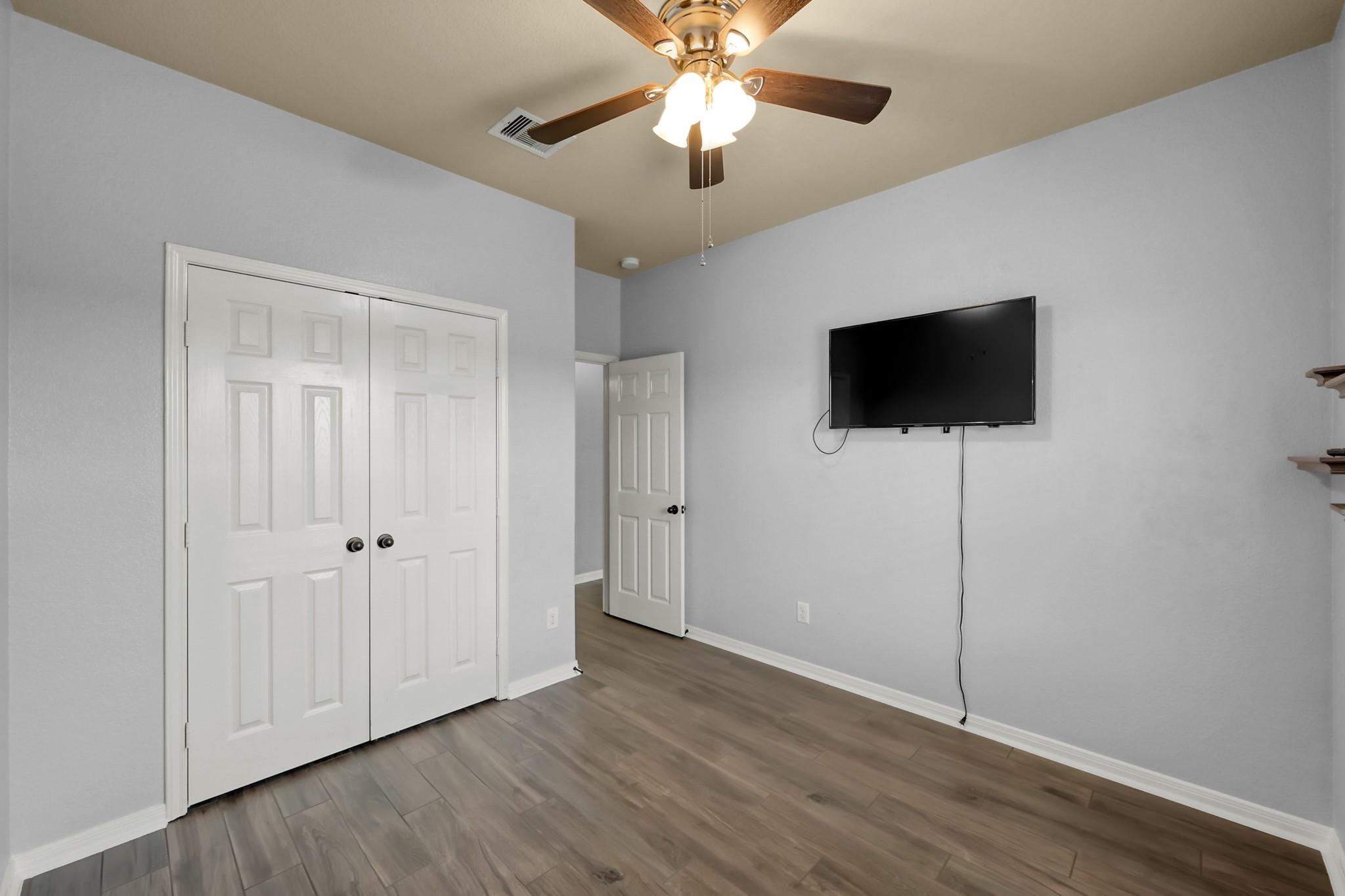 23302 E Pine Ivy Lane