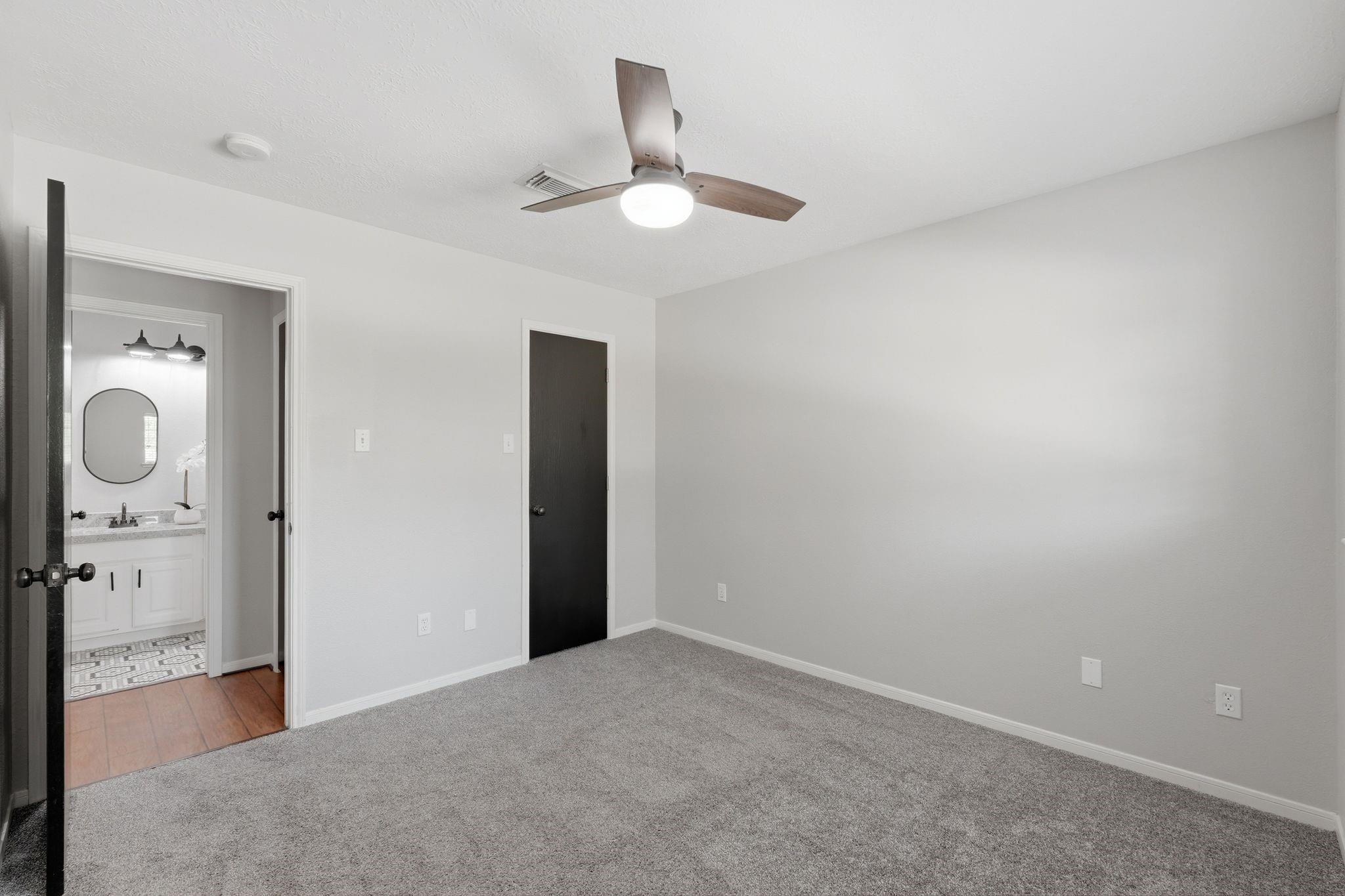 2607 Holly Walk Lane