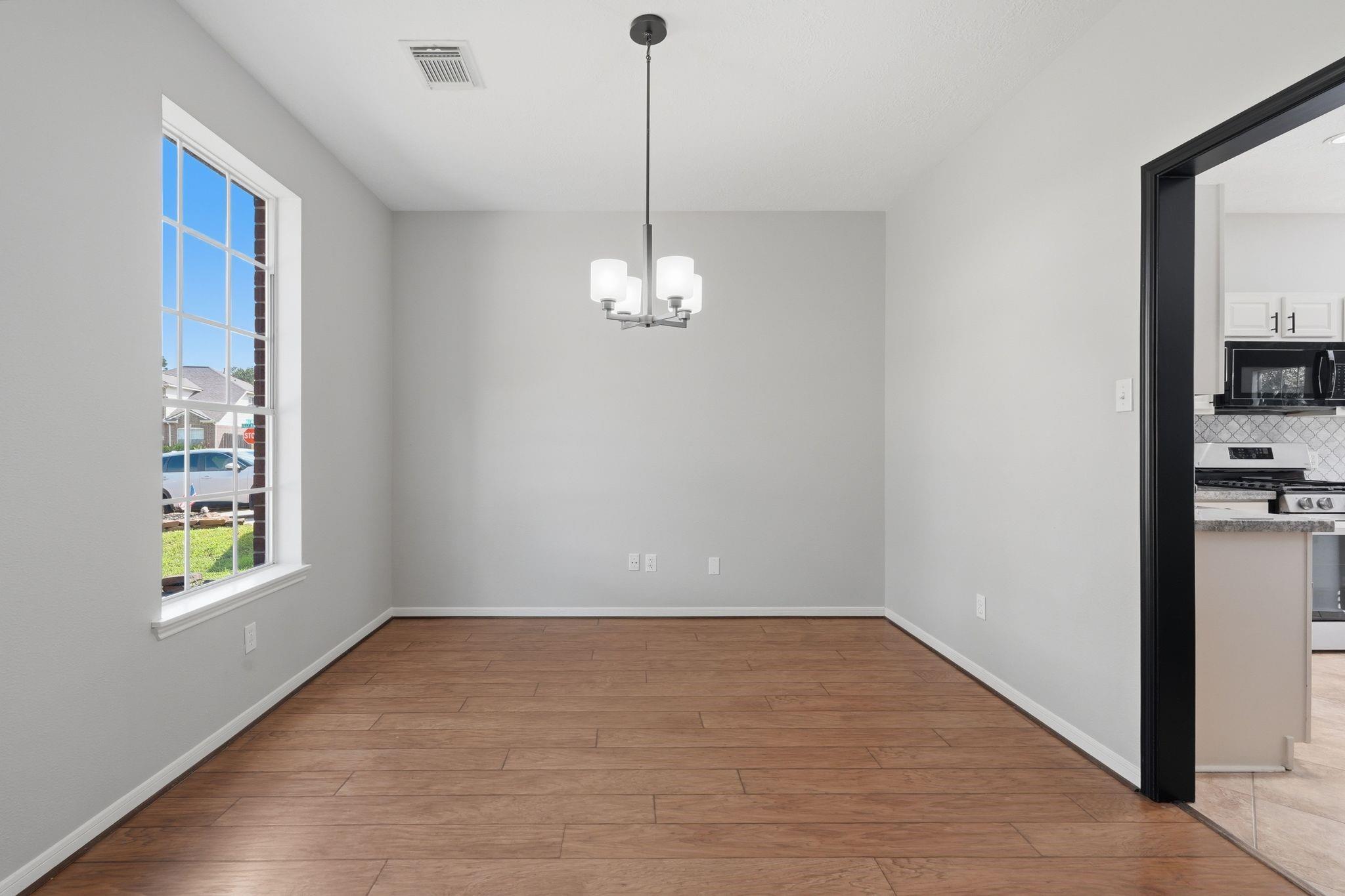 2607 Holly Walk Lane