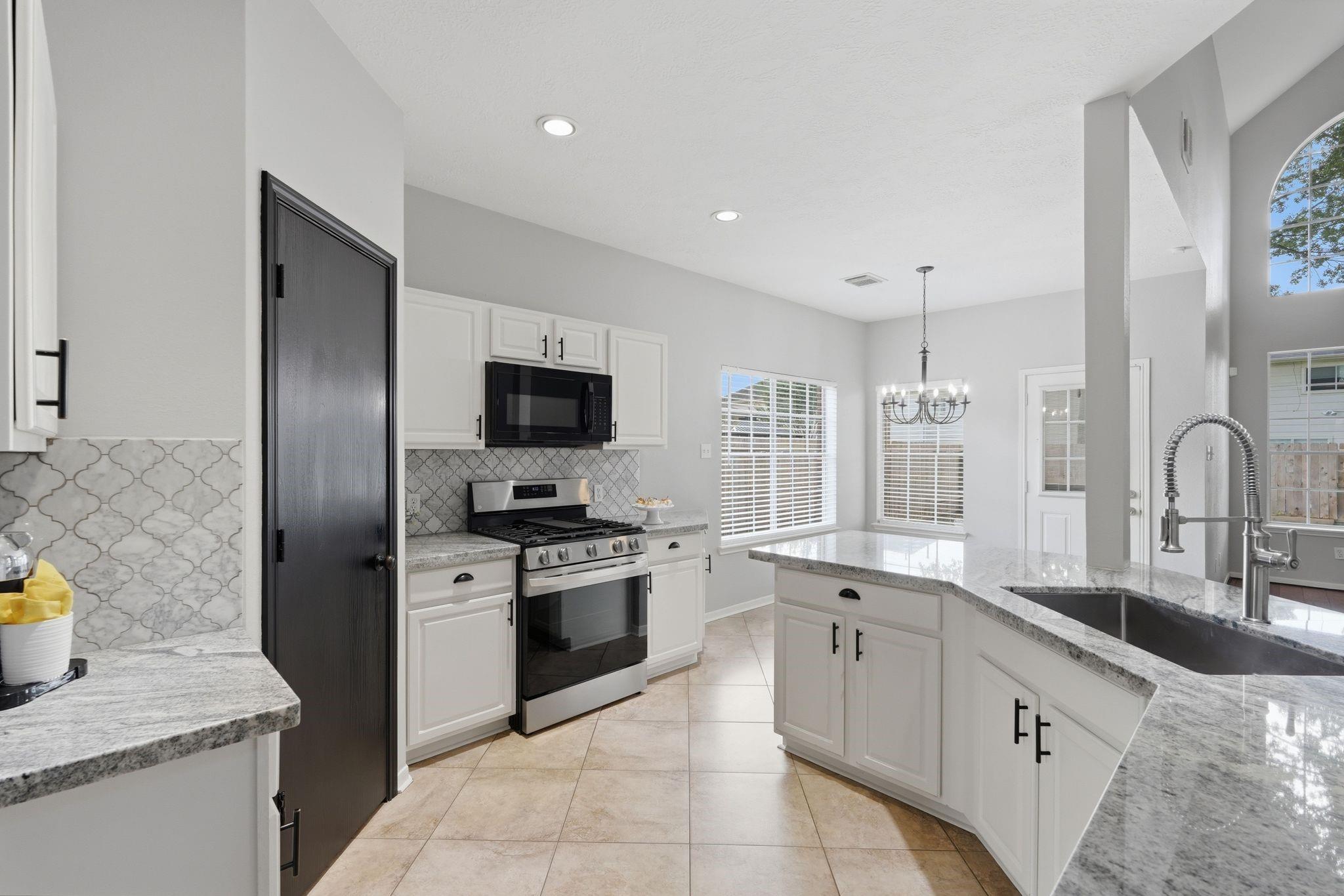 2607 Holly Walk Lane