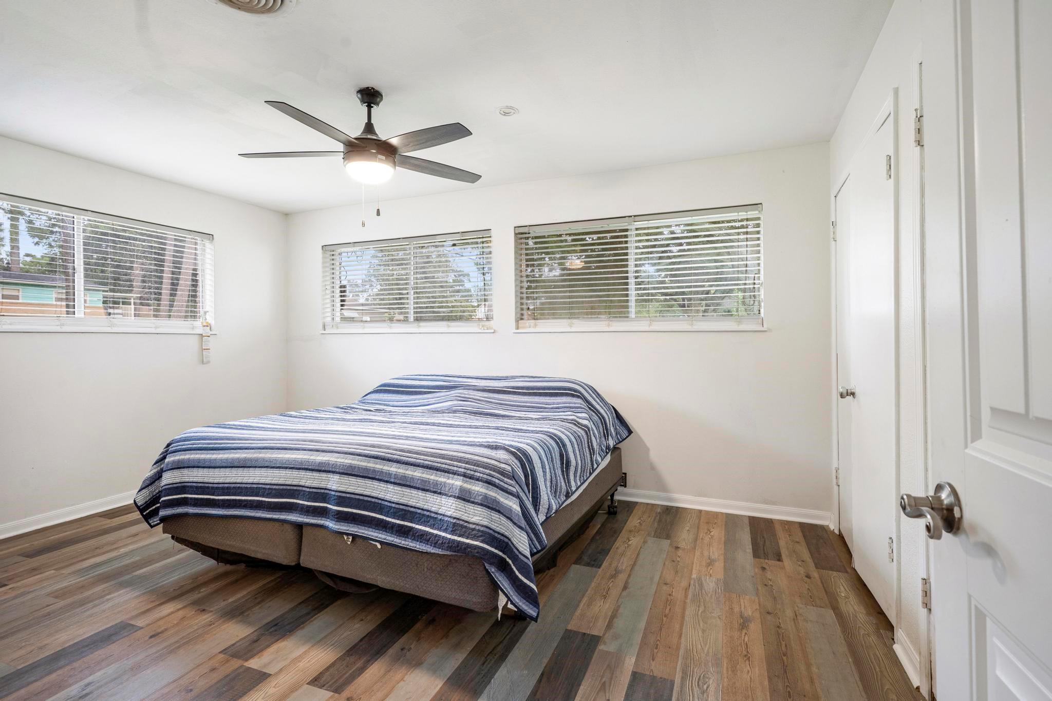 24511 Sunny Glen Dr Drive