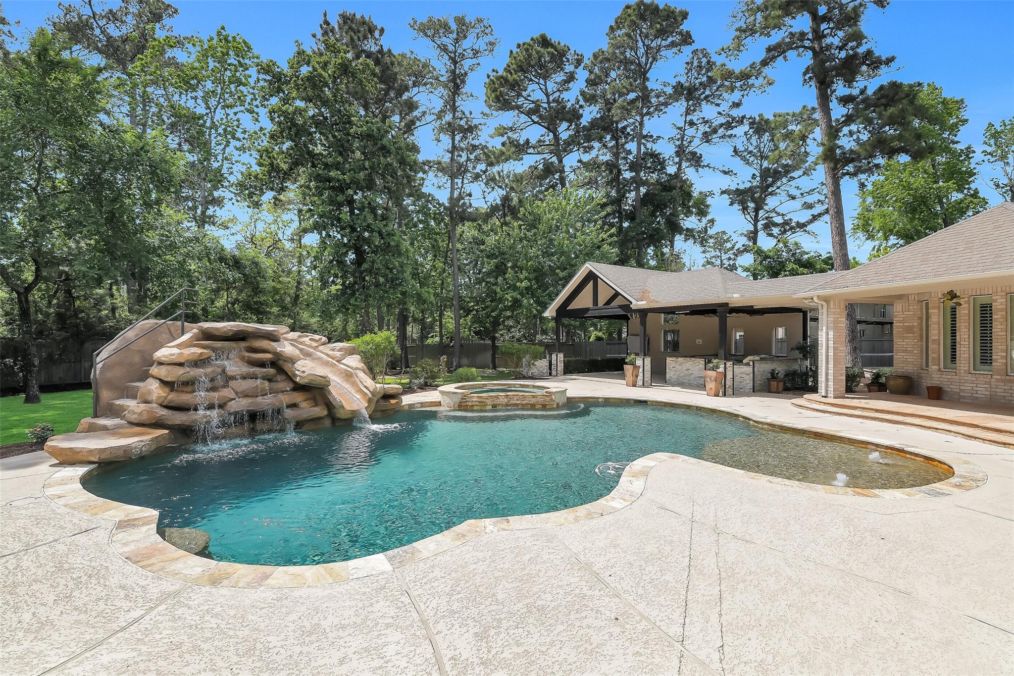 7 Birchwood Park Place