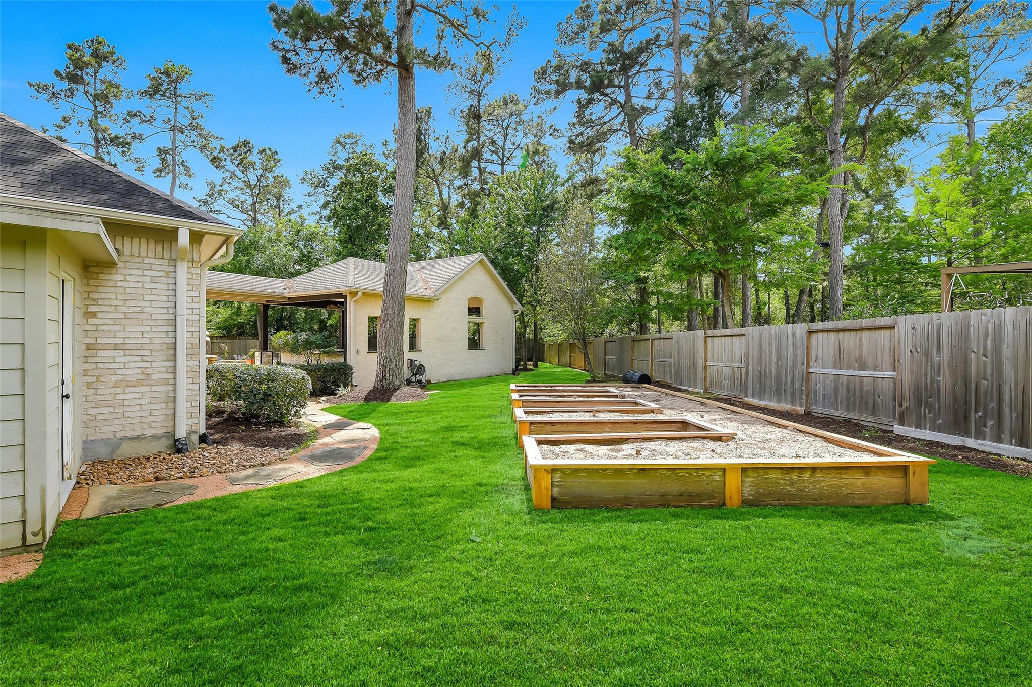 7 Birchwood Park Place