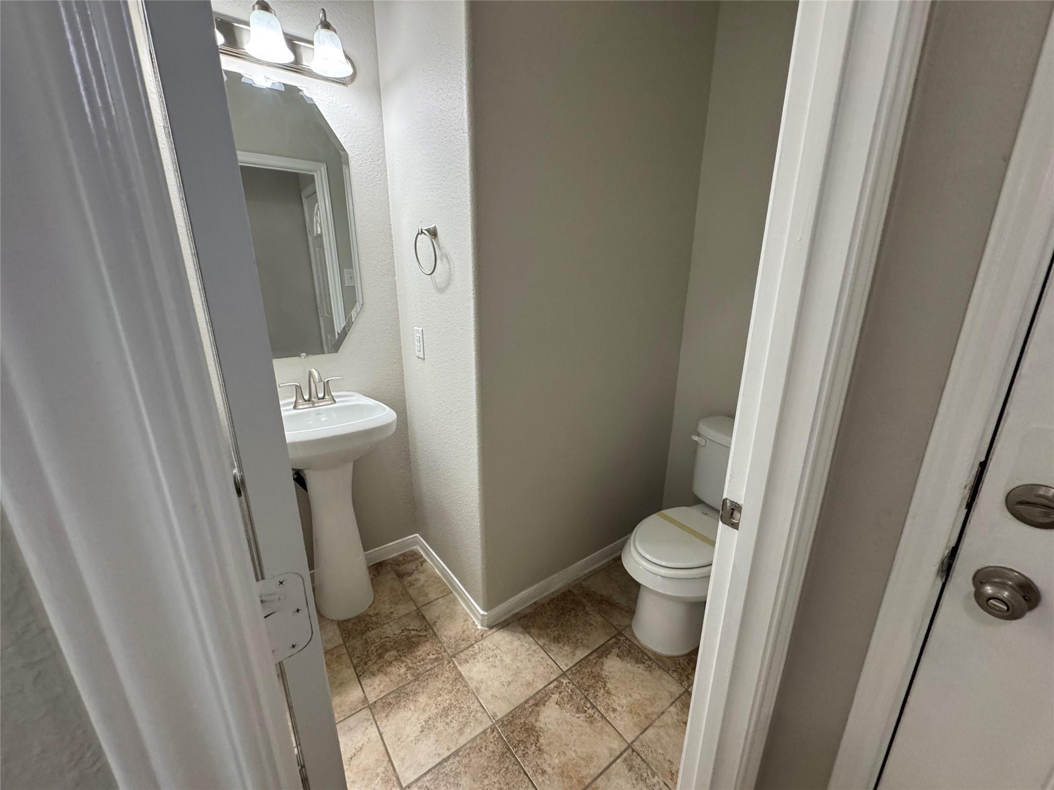 6007 Wesley Manor Court