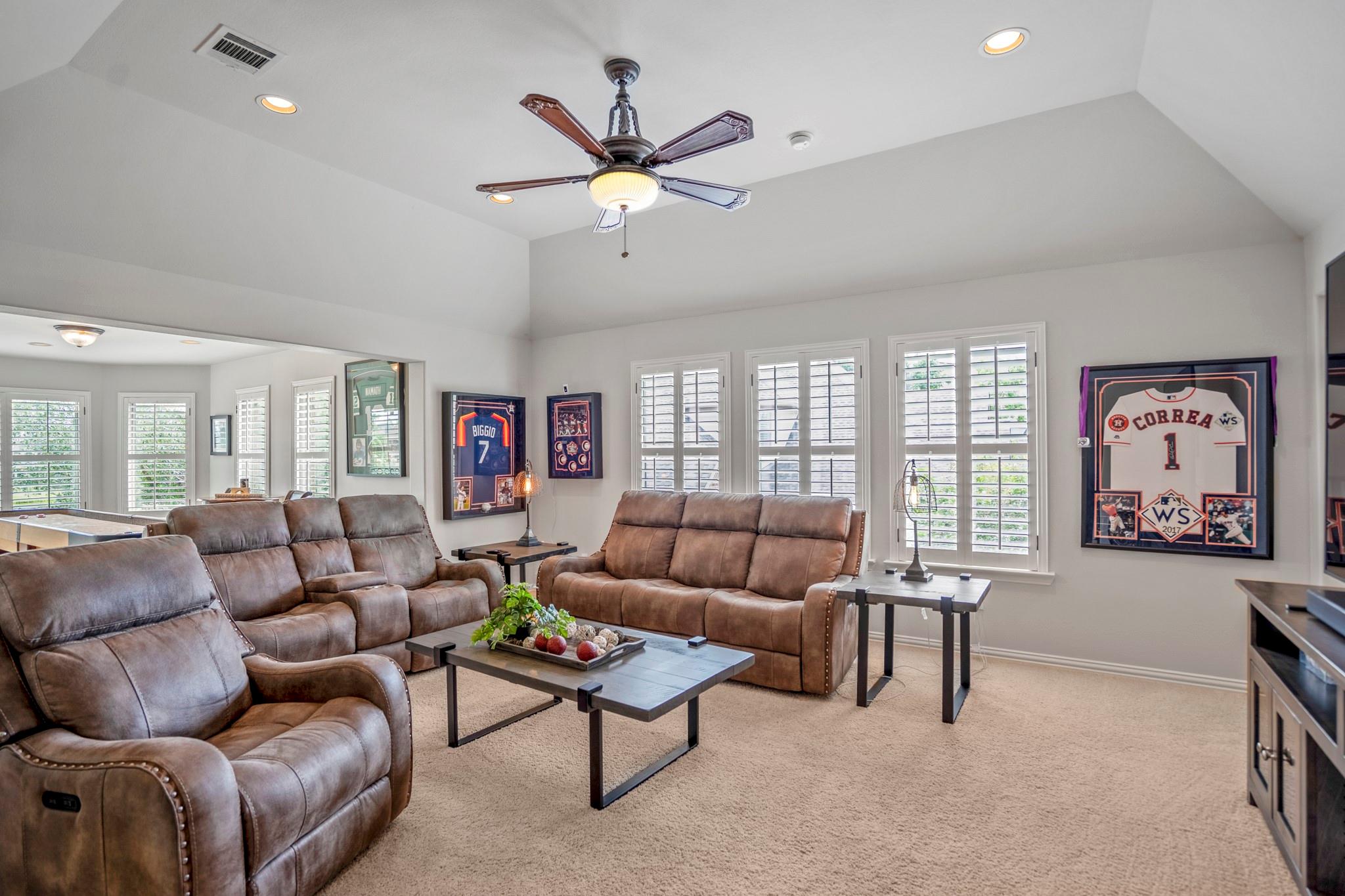 214 S Bauer Point Circle