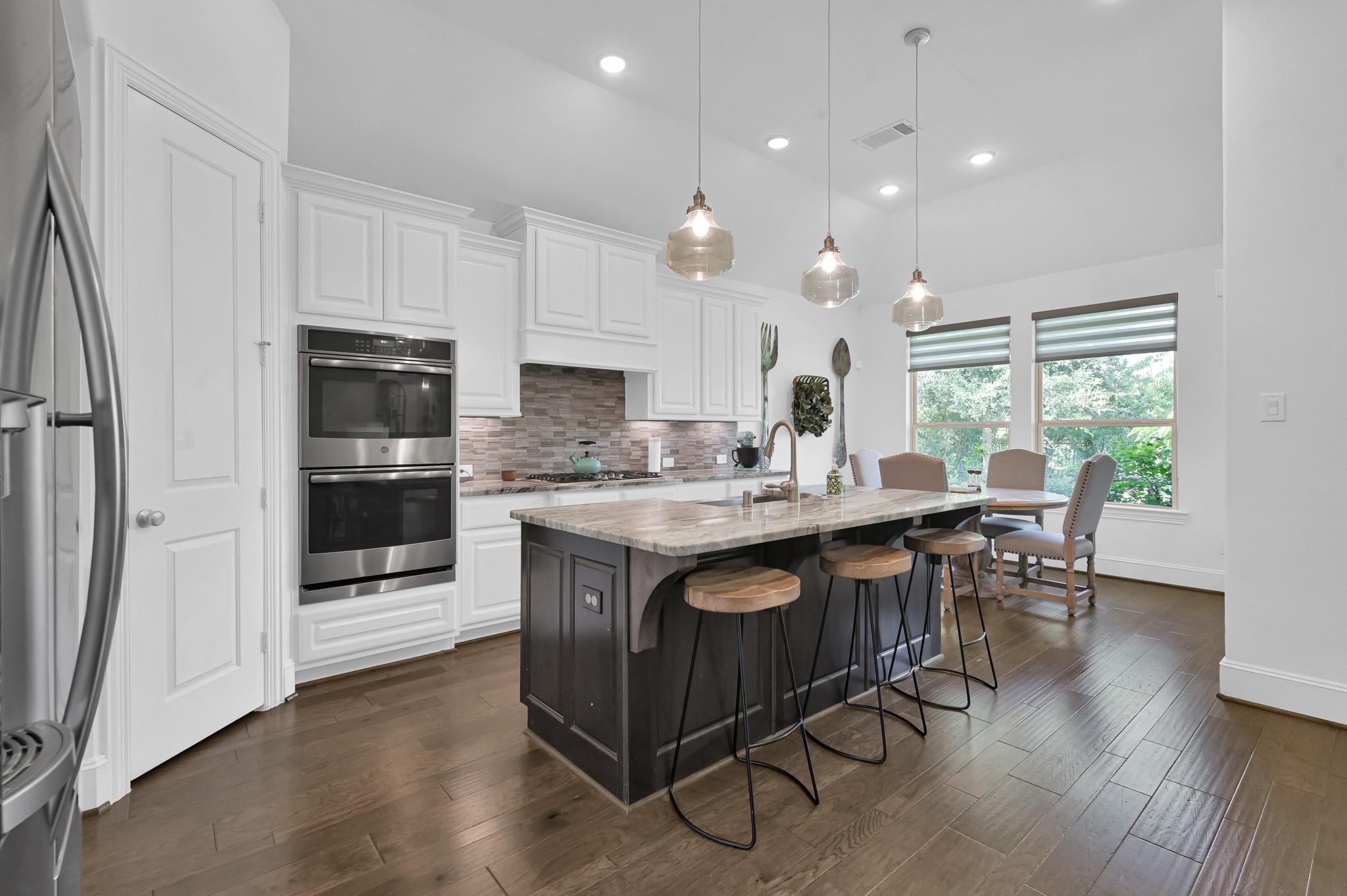 1411 Layla Sage Loop