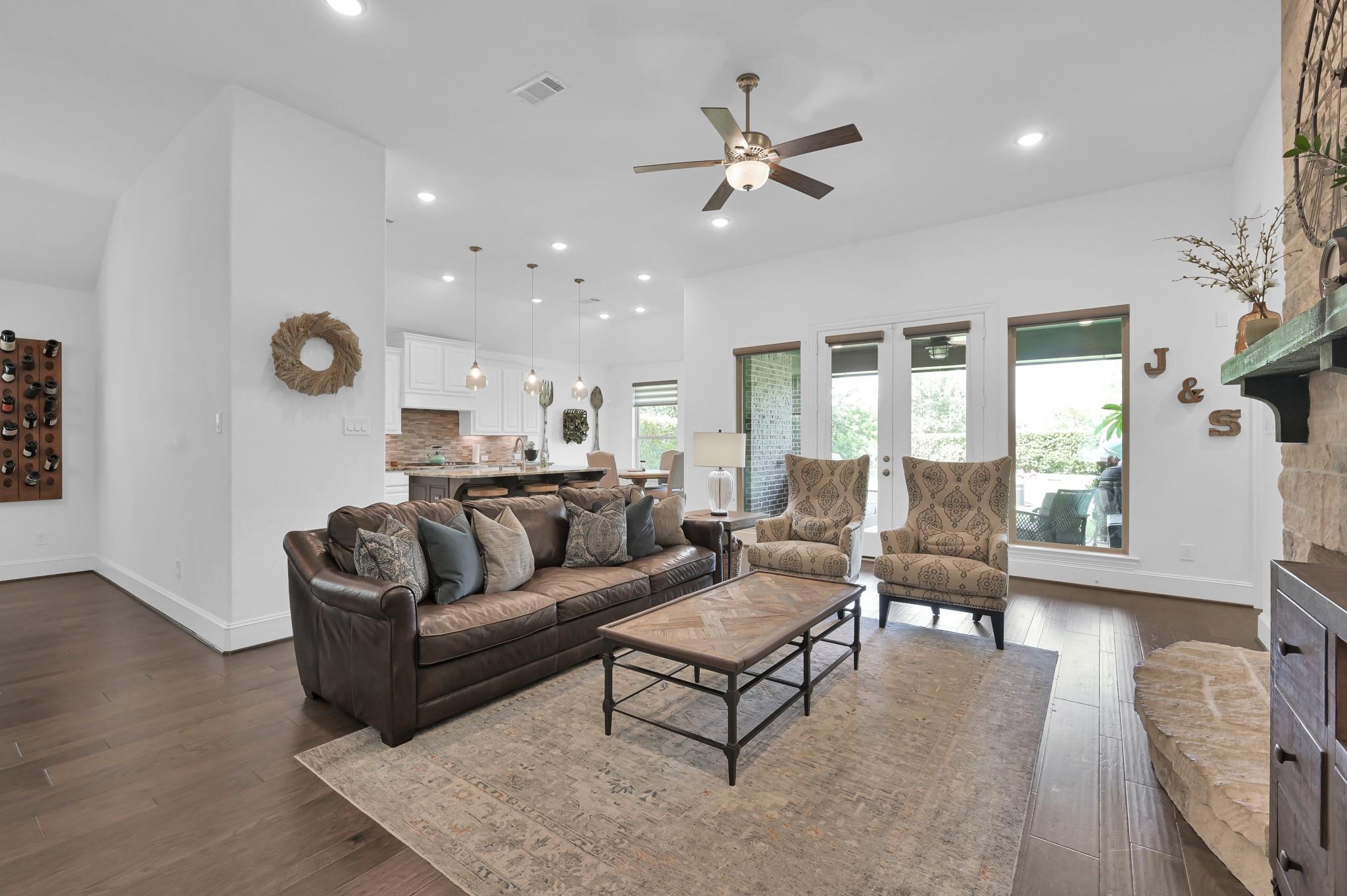 1411 Layla Sage Loop