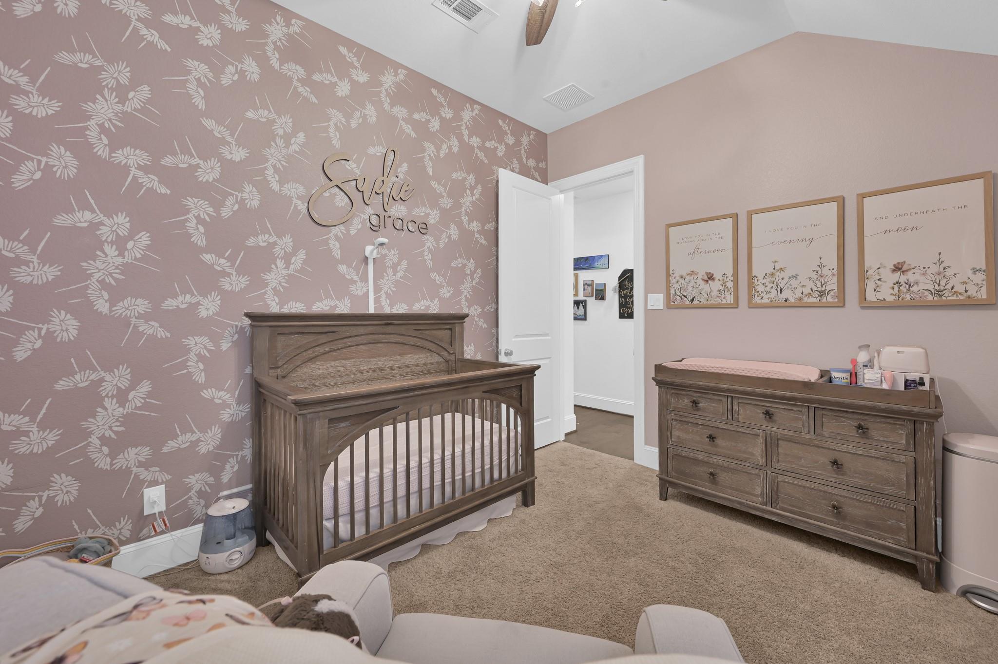 1411 Layla Sage Loop