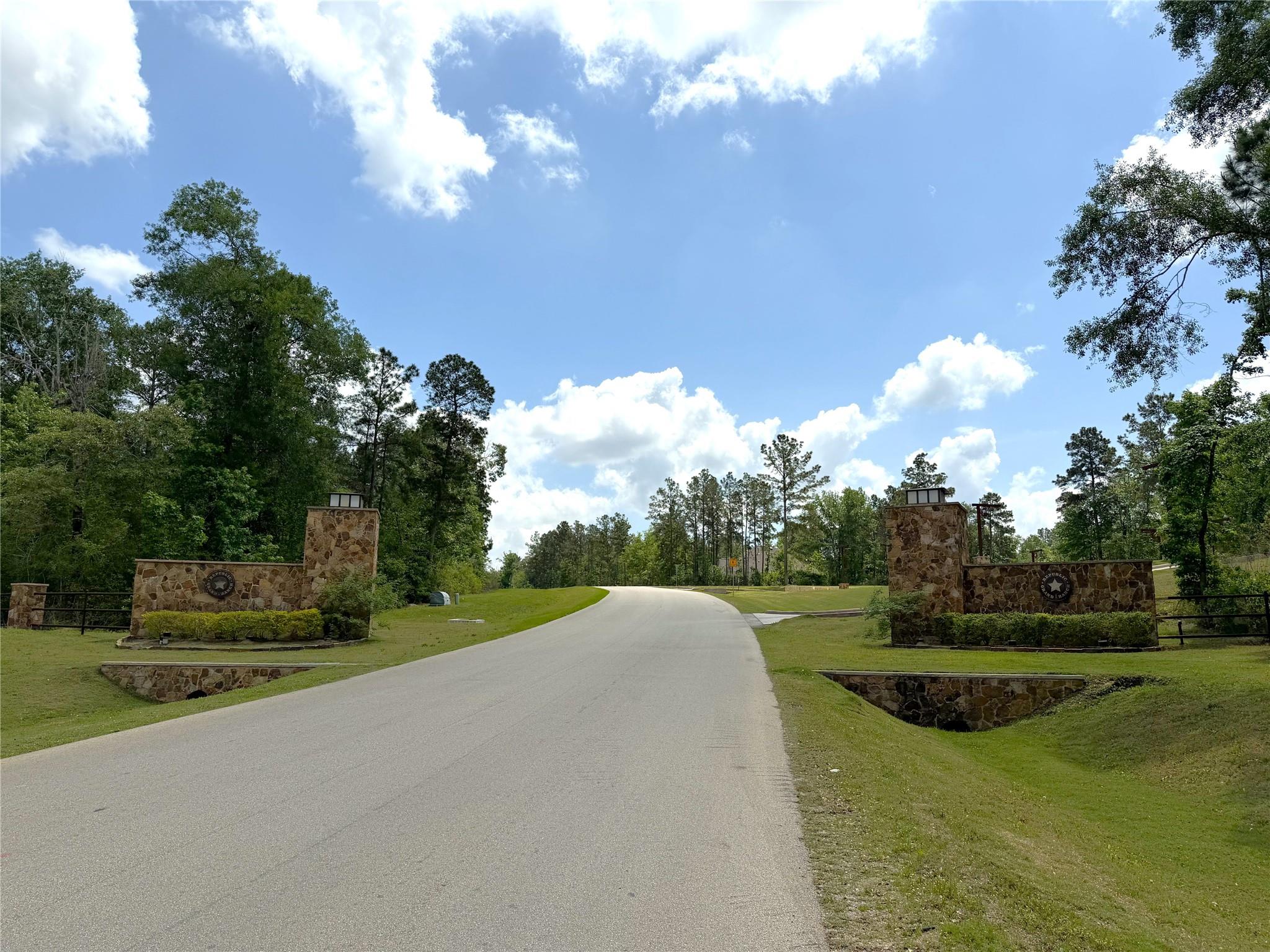 15693 Wooded Trail Way
