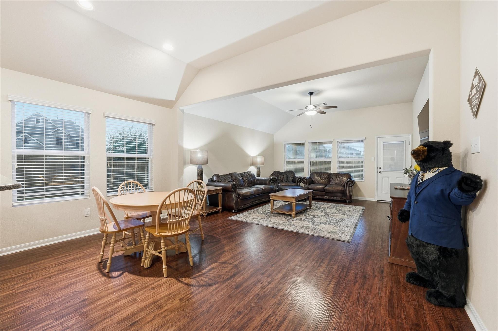 2115 Pacific Loon Ln