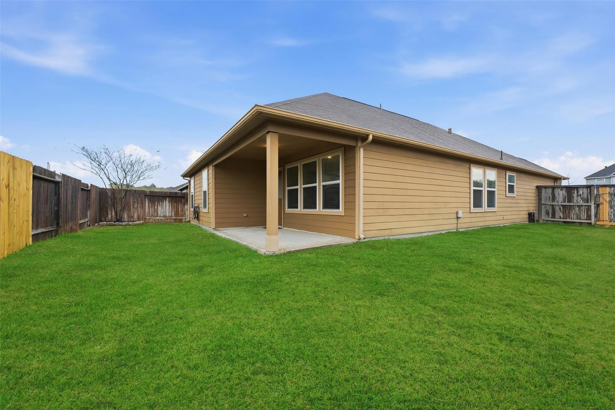 2115 Pacific Loon Ln