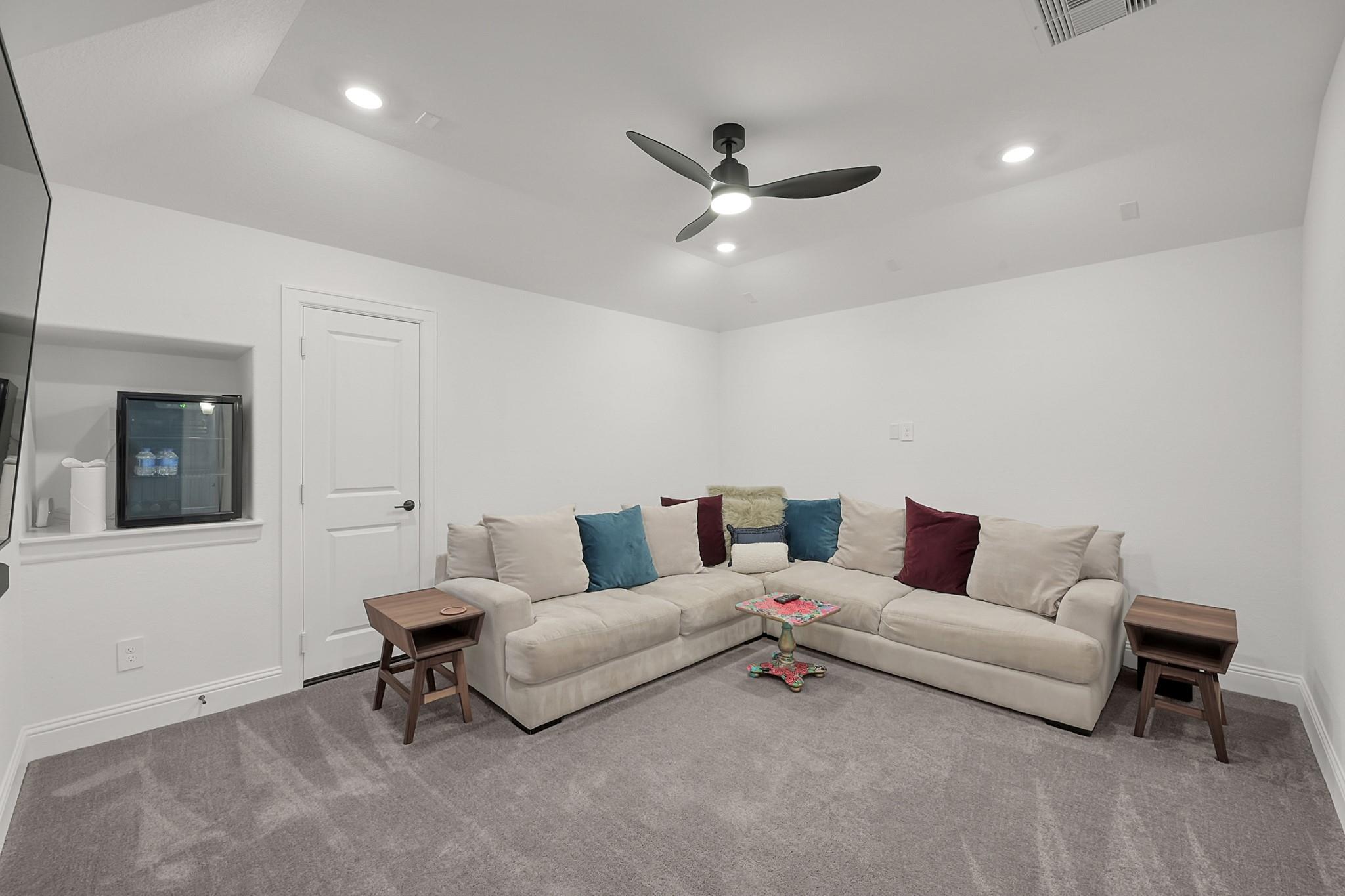 1067 Lakemont Bend Lane