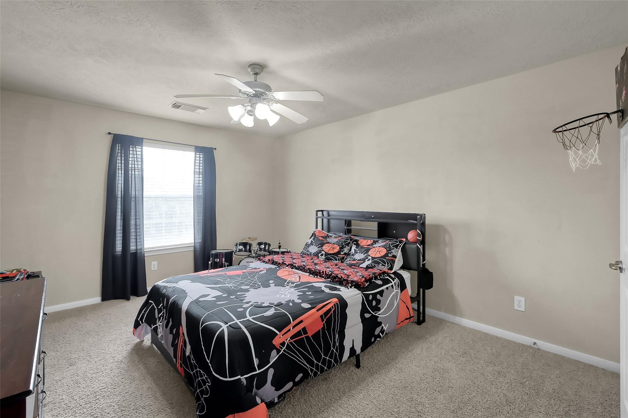 4602 Countrypines Drive