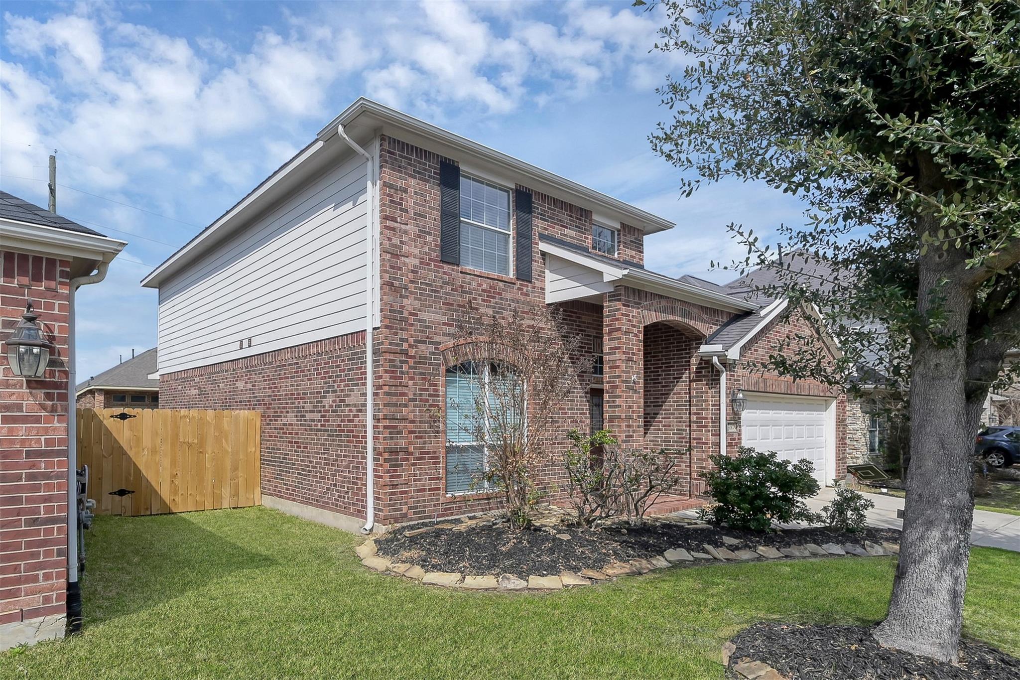 4602 Countrypines Drive