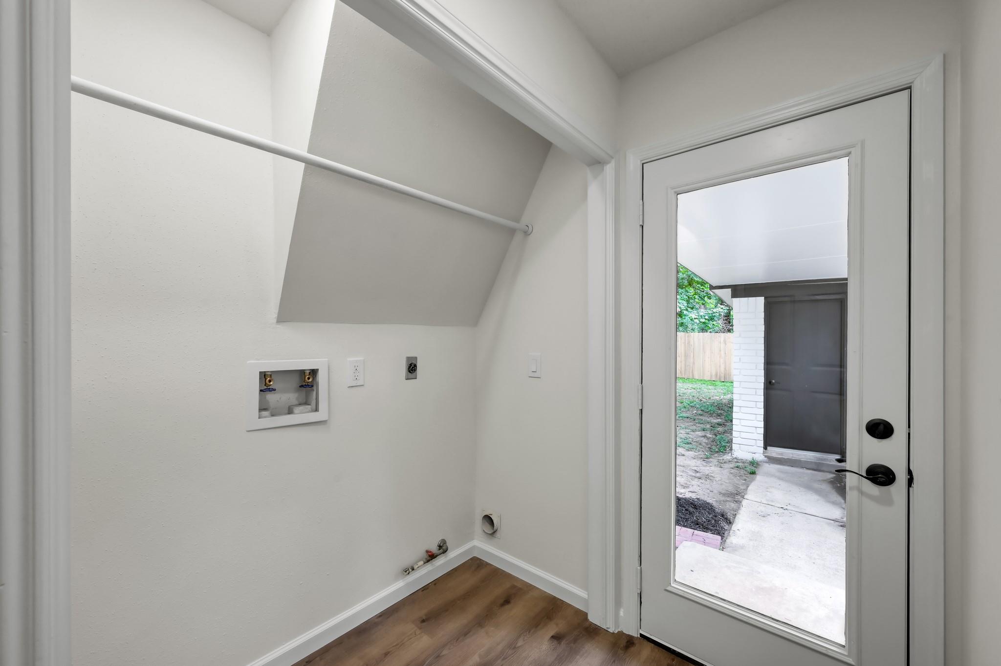 155 Rushwing Place