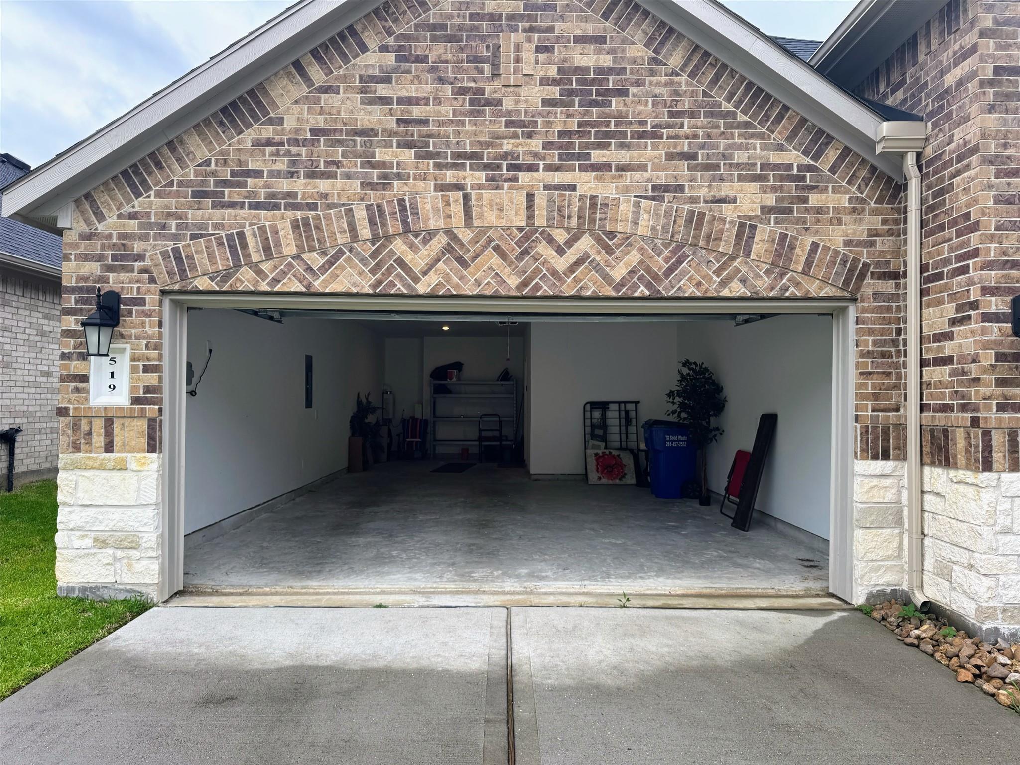 519 Newcomb Hollow Drive