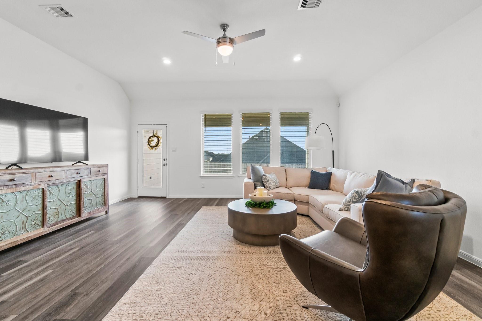 519 Newcomb Hollow Drive