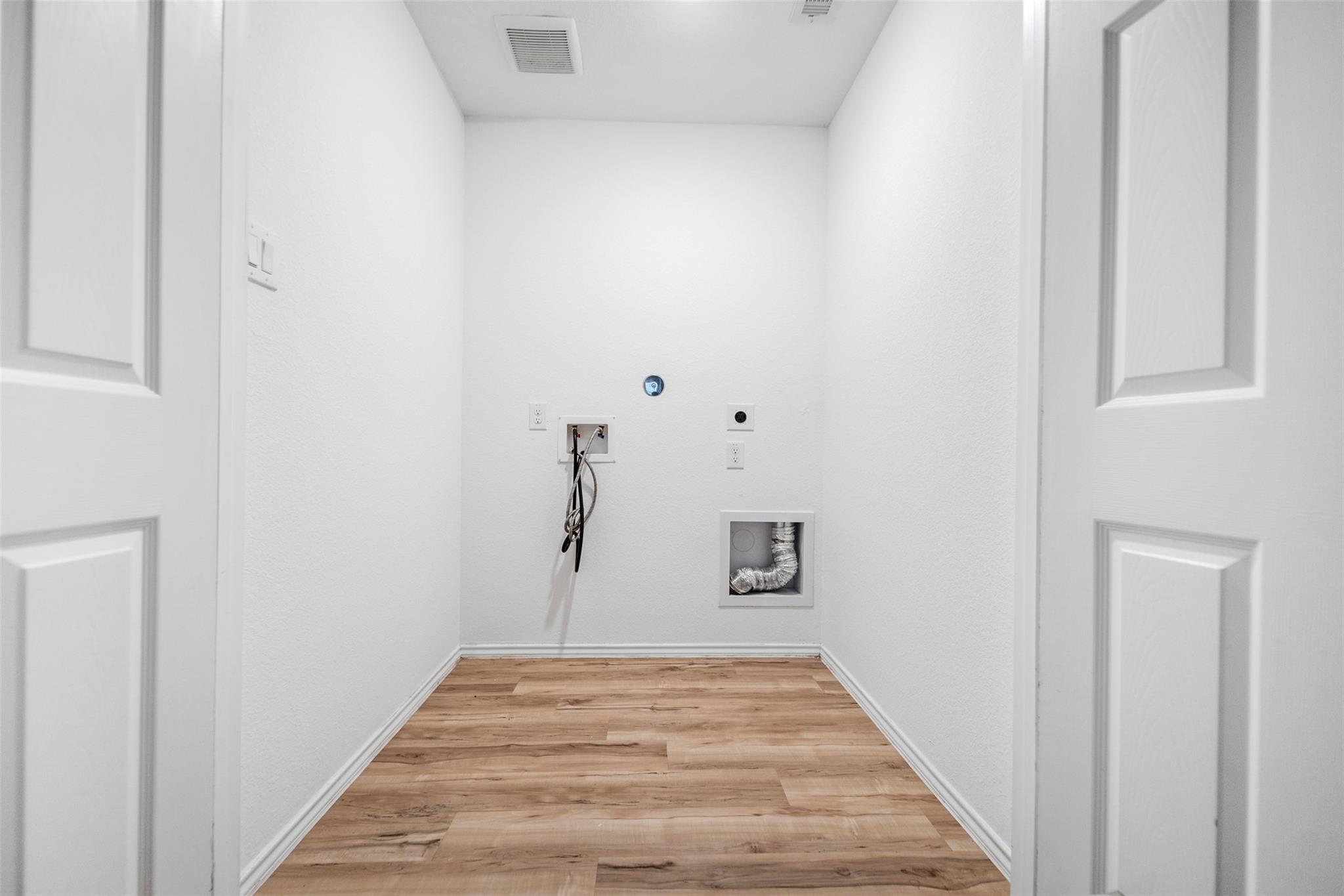 14519 Broadbury Pond Road