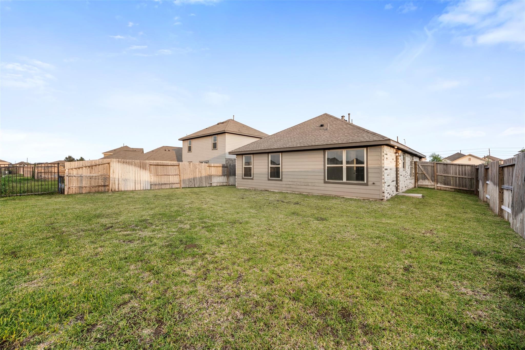 14519 Broadbury Pond Road