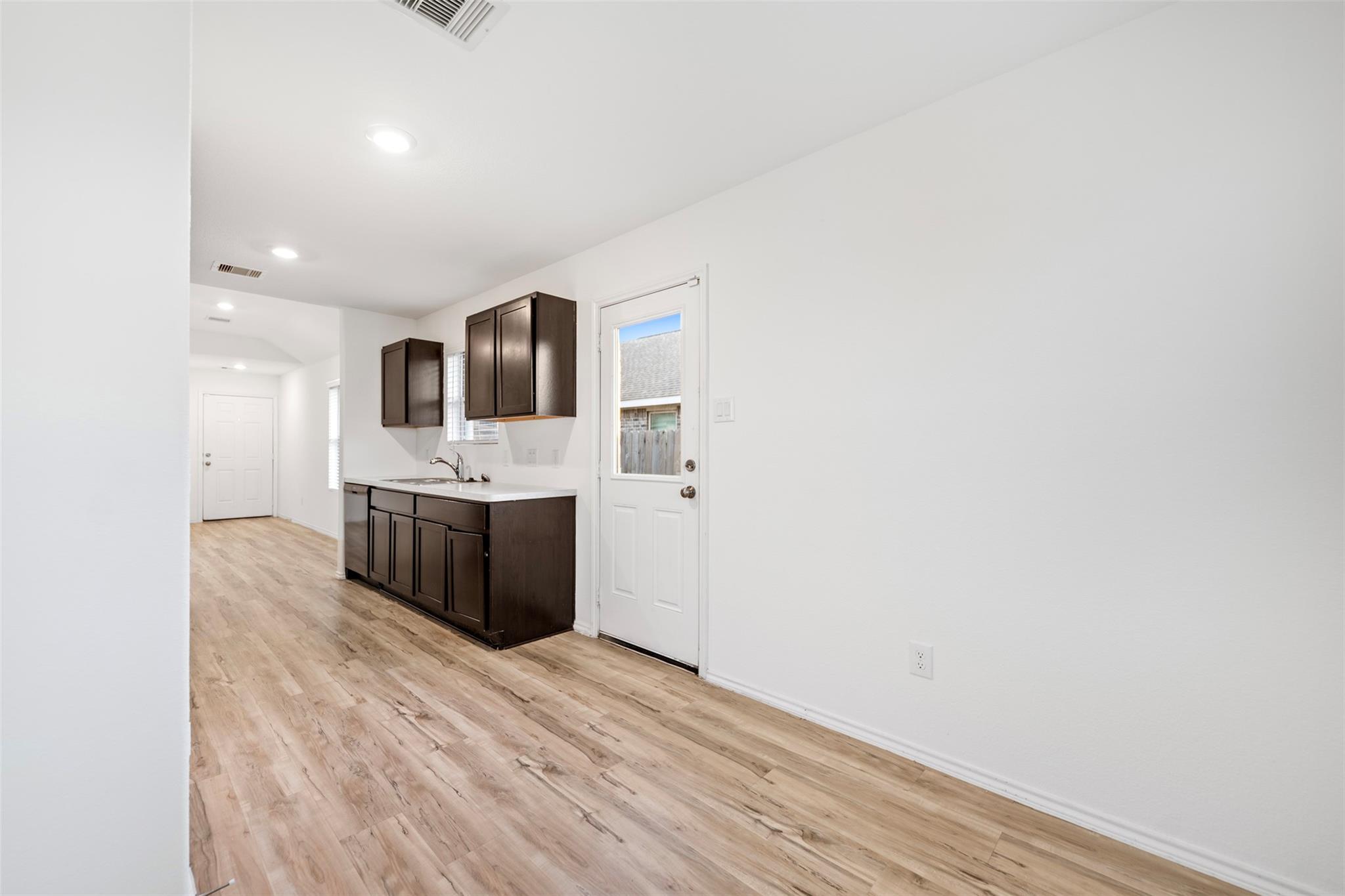 14519 Broadbury Pond Road