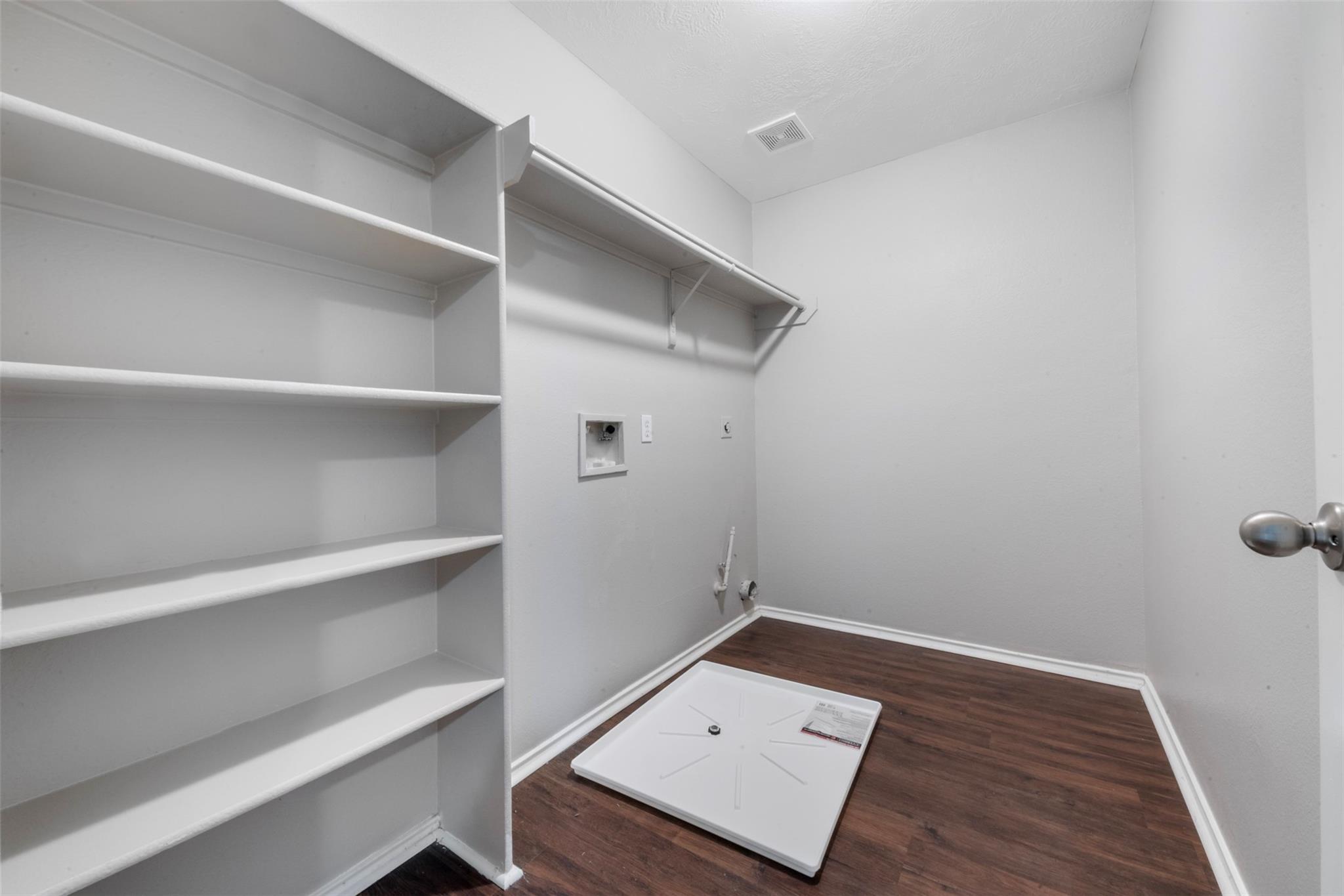 3219 Bent Brook Way