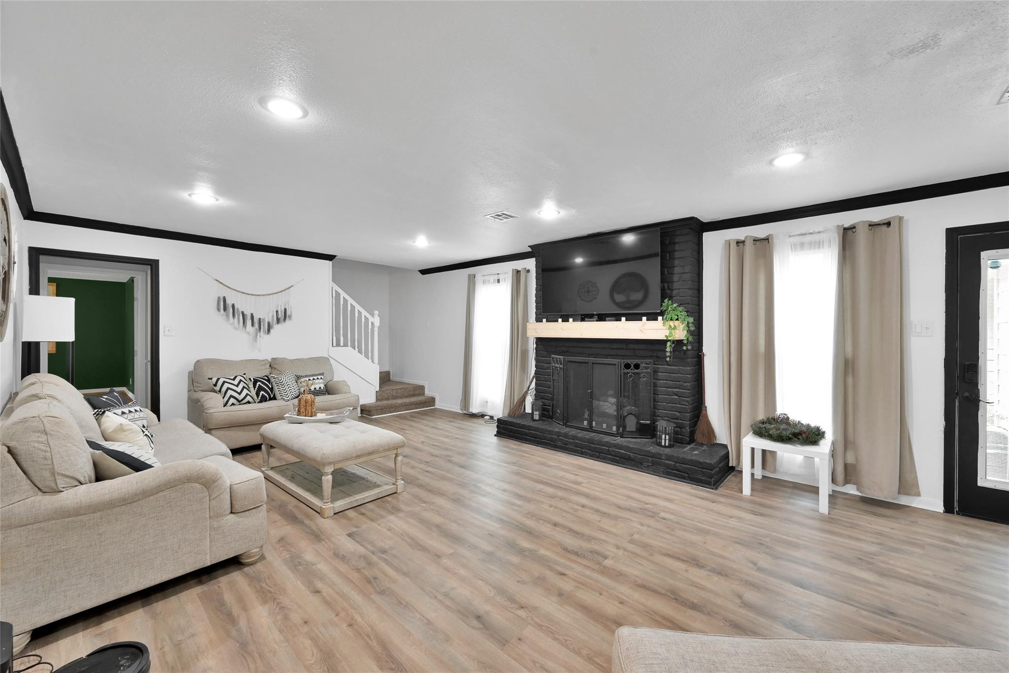 1723 Wagon Gap Trail